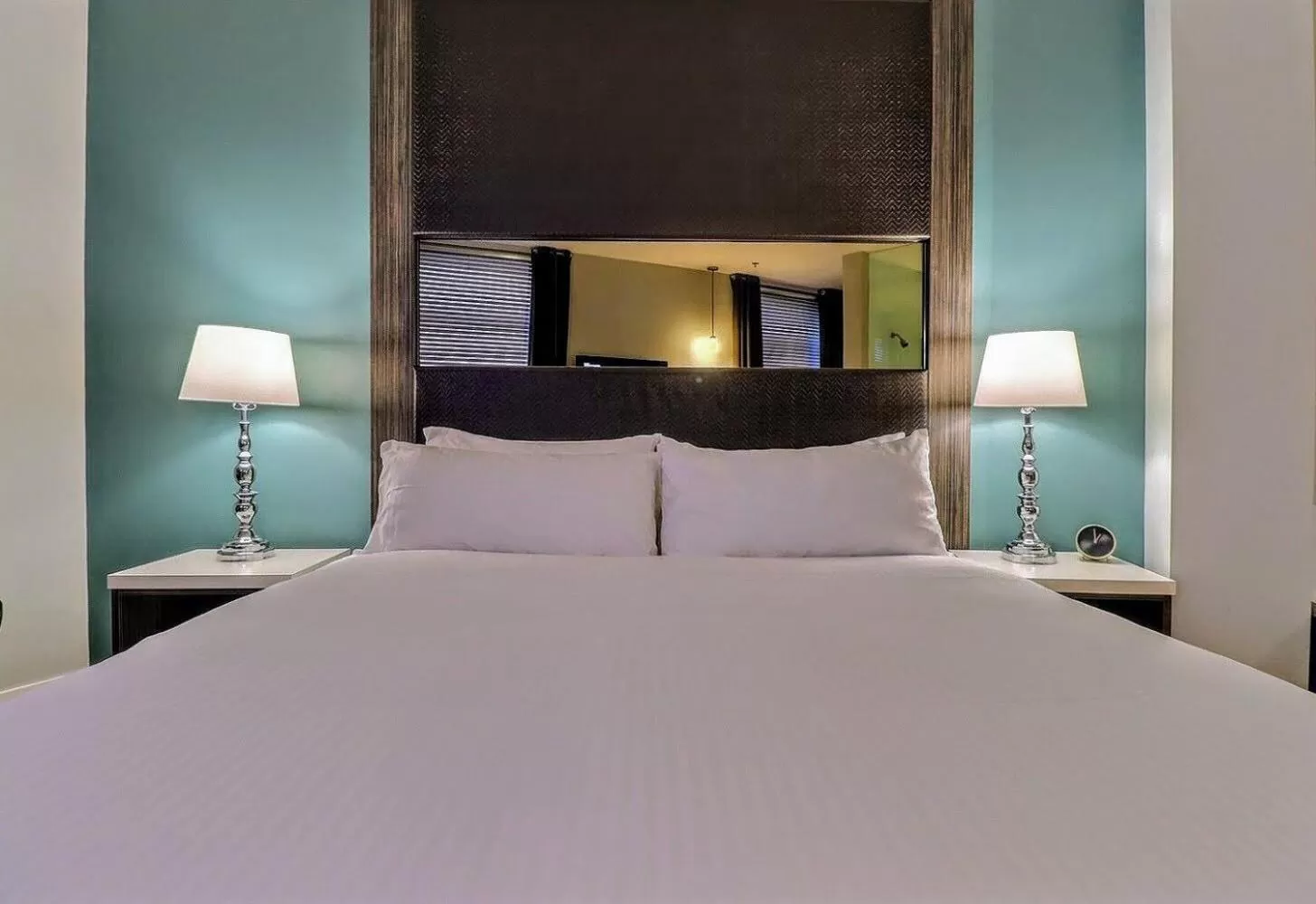 Bed in St. James' Gate, Boutique Hotel