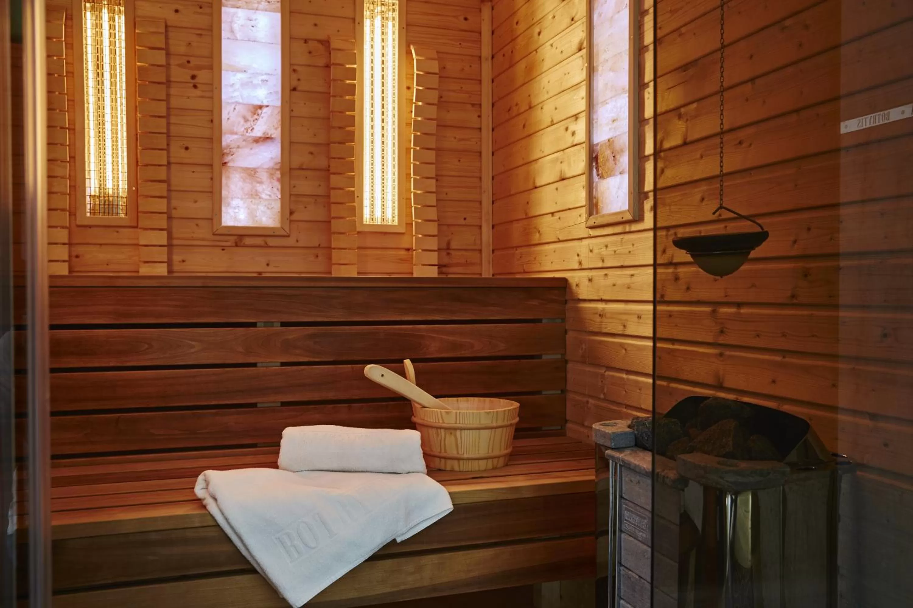 Sauna in Botrytis Borhotel