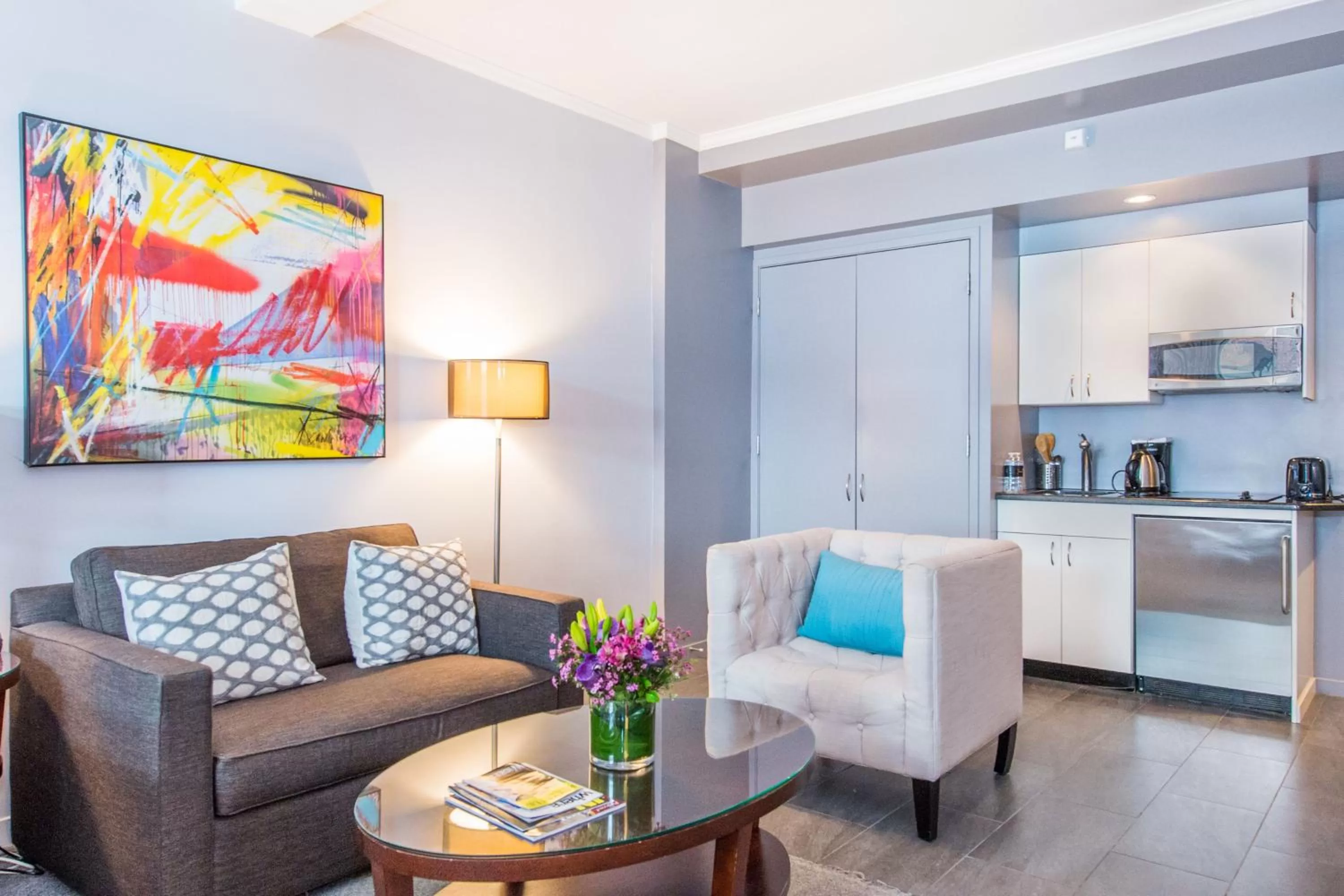 Seating area in Lombardy Hotel