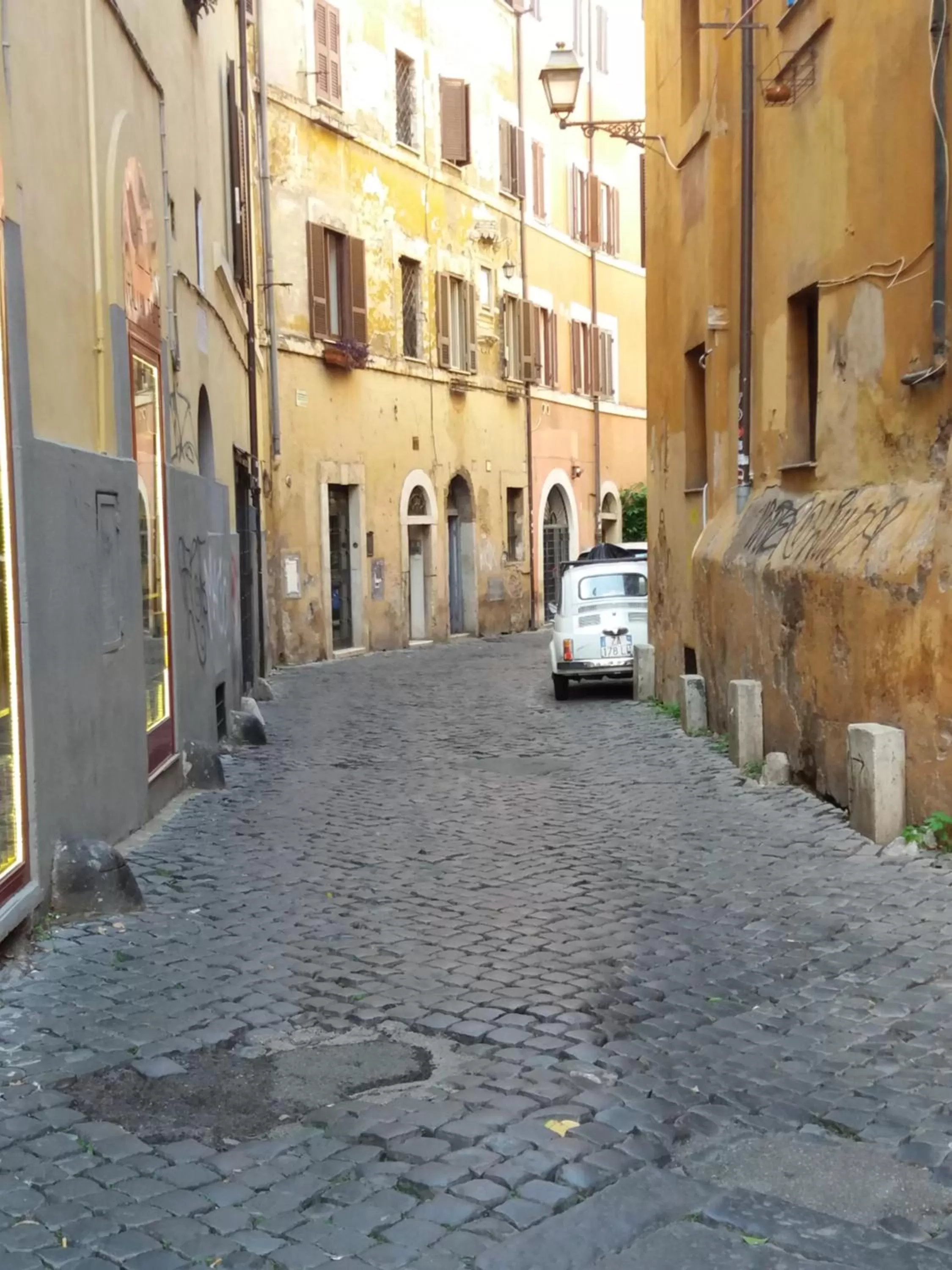 Neighbourhood in B&B Ventisei Scalini A Trastevere