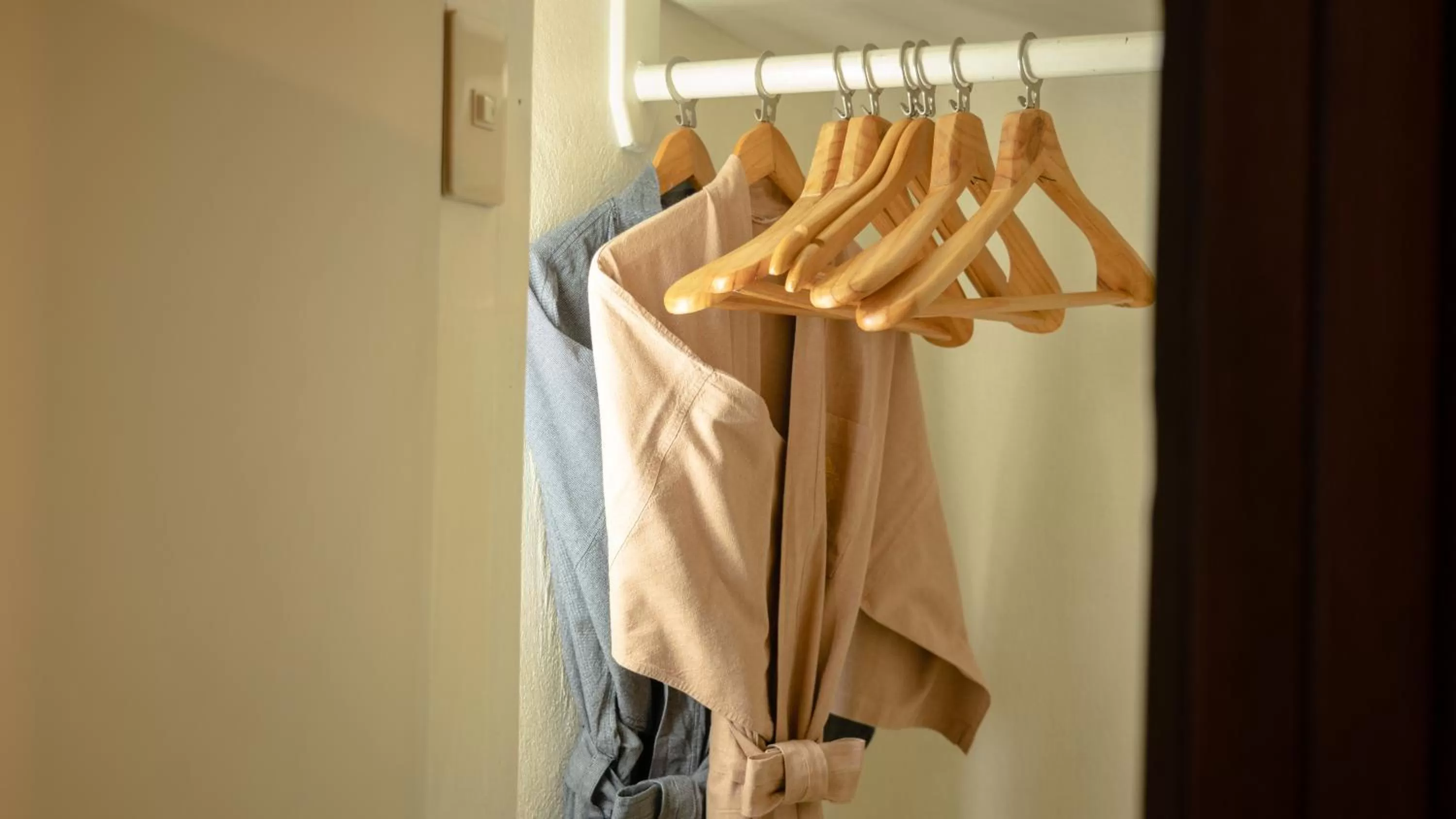 wardrobe in Cheva Gallery Boutique Hotel