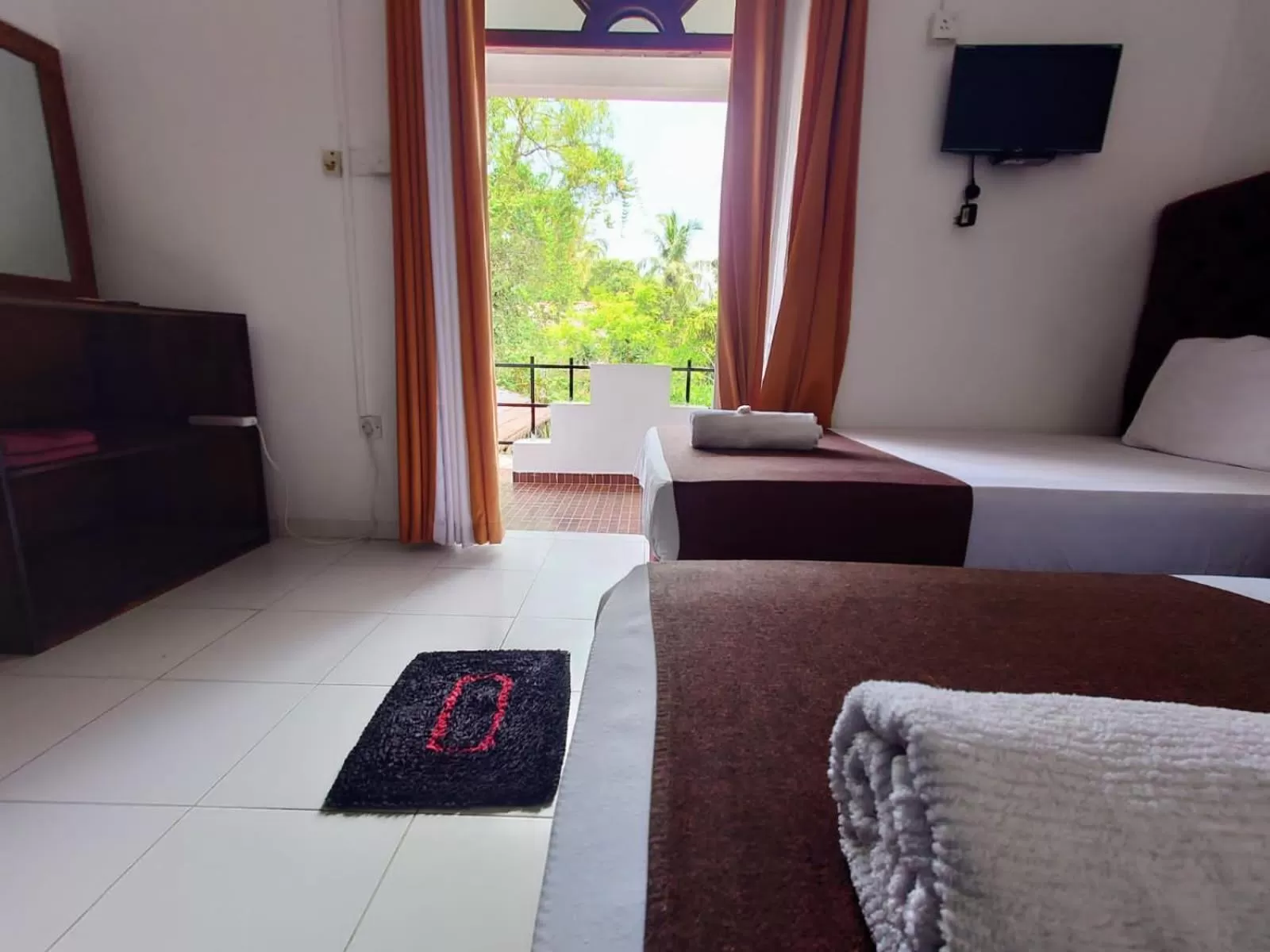 Bed in Seyara Holiday Resort