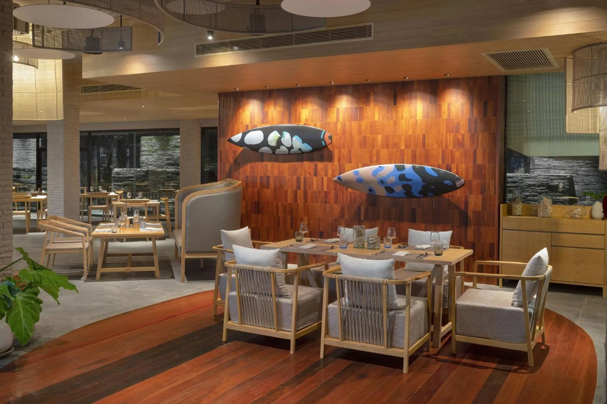 Restaurant/places to eat in Mercure Rayong Lomtalay Villas & Resort