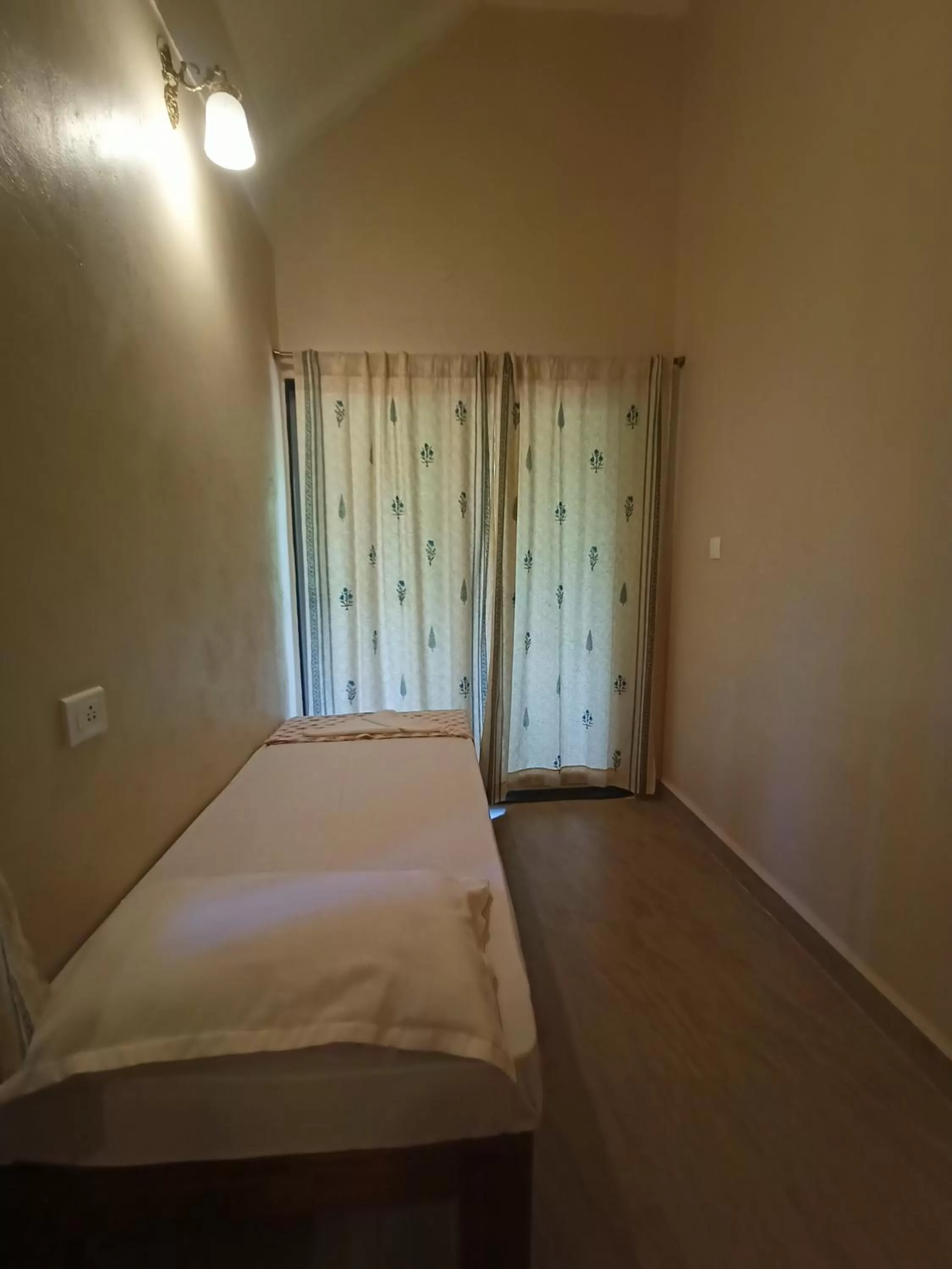 Bed in OmBodhi Retreat