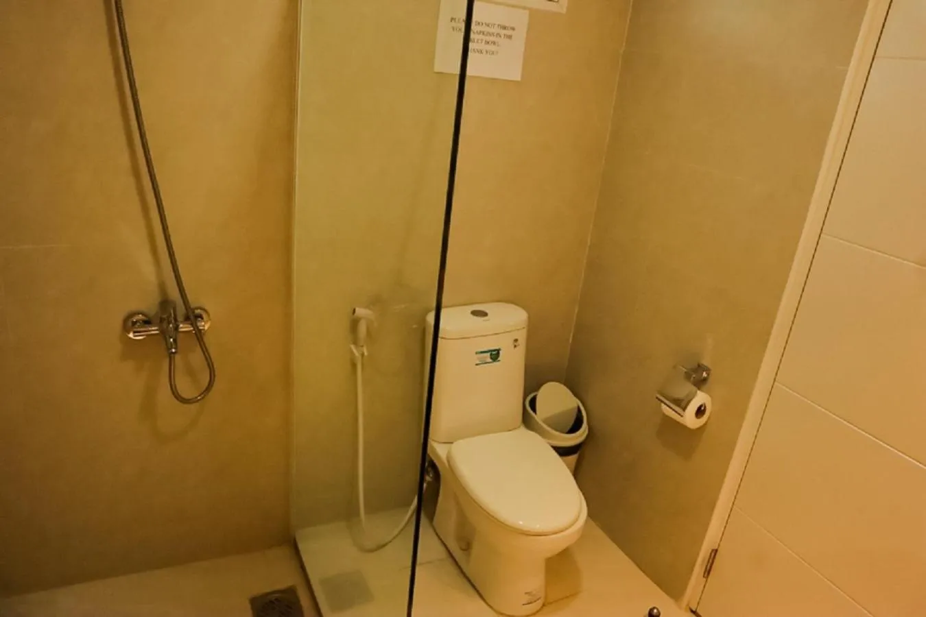 Toilet in Carcar Eco Farm Resorts