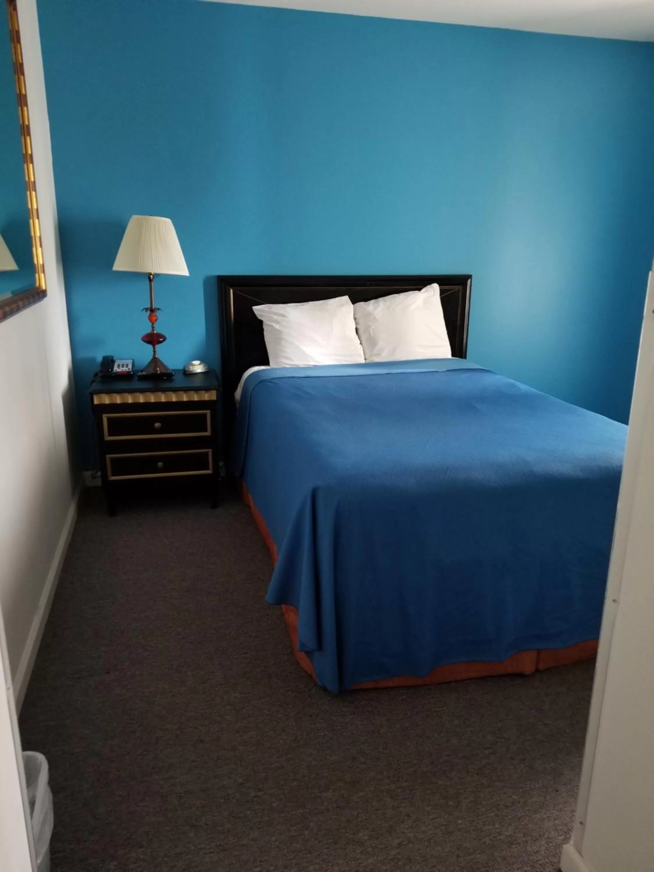 Bedroom, Bed in Ramada by Wyndham Williston