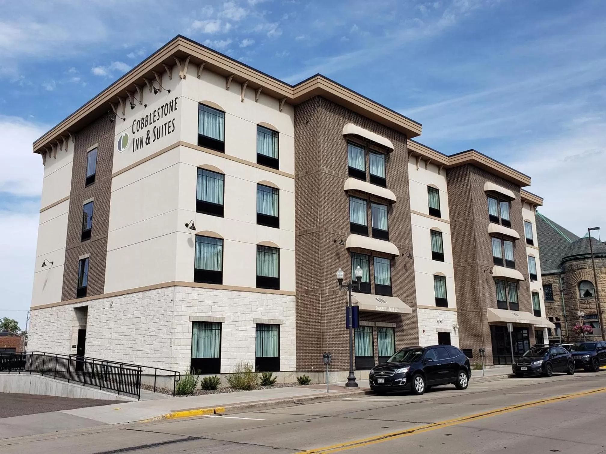 Property building in Cobblestone Inn & Suites - Menomonie/UW-Stout