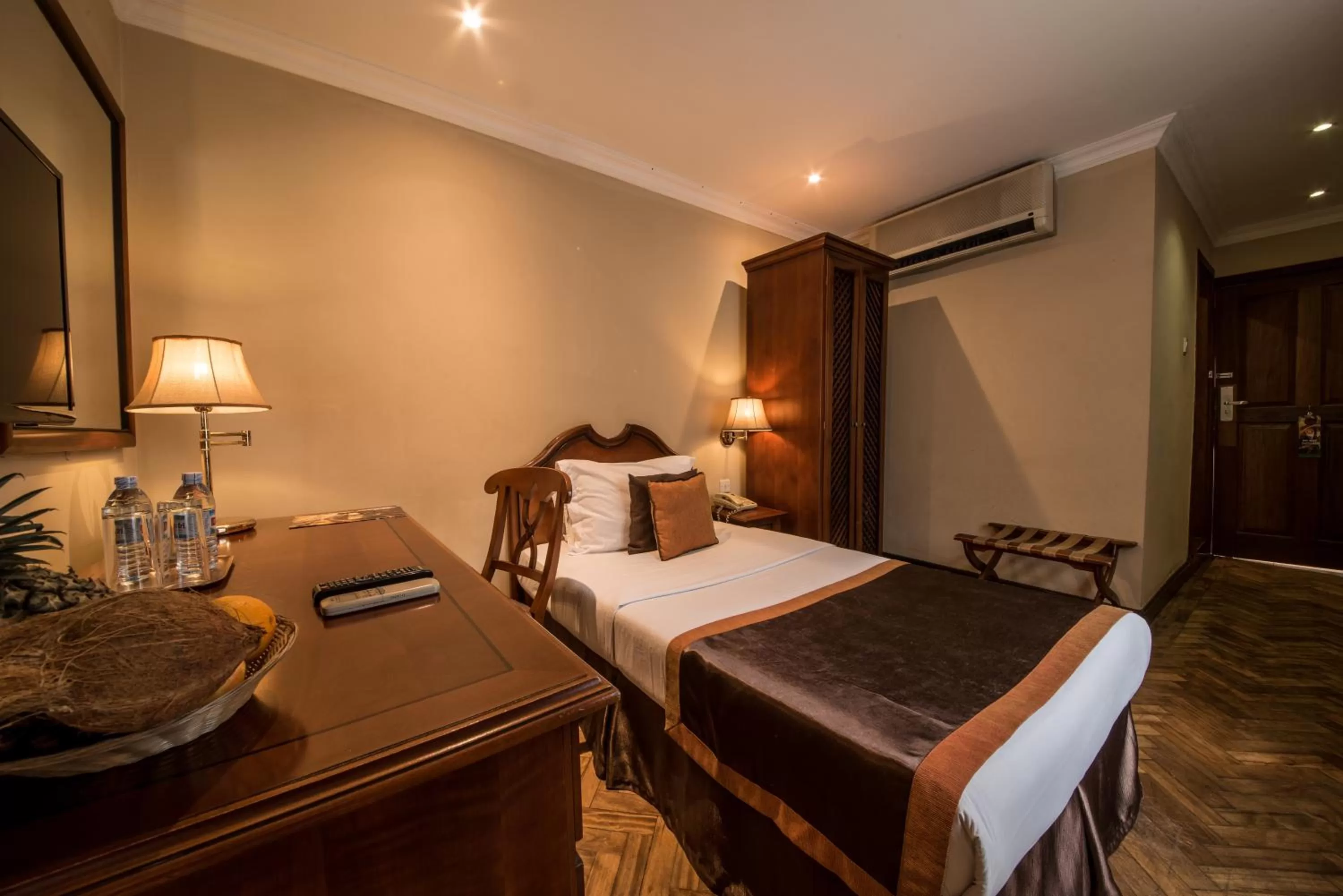 Photo of the whole room in Speke Hotel 1996 Ltd