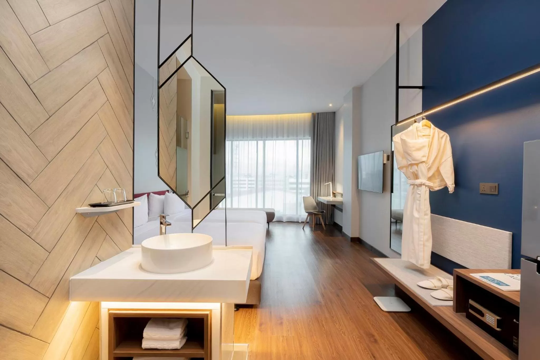 Photo of the whole room in Centara Life Hotel Bangkok Phra Nakhon