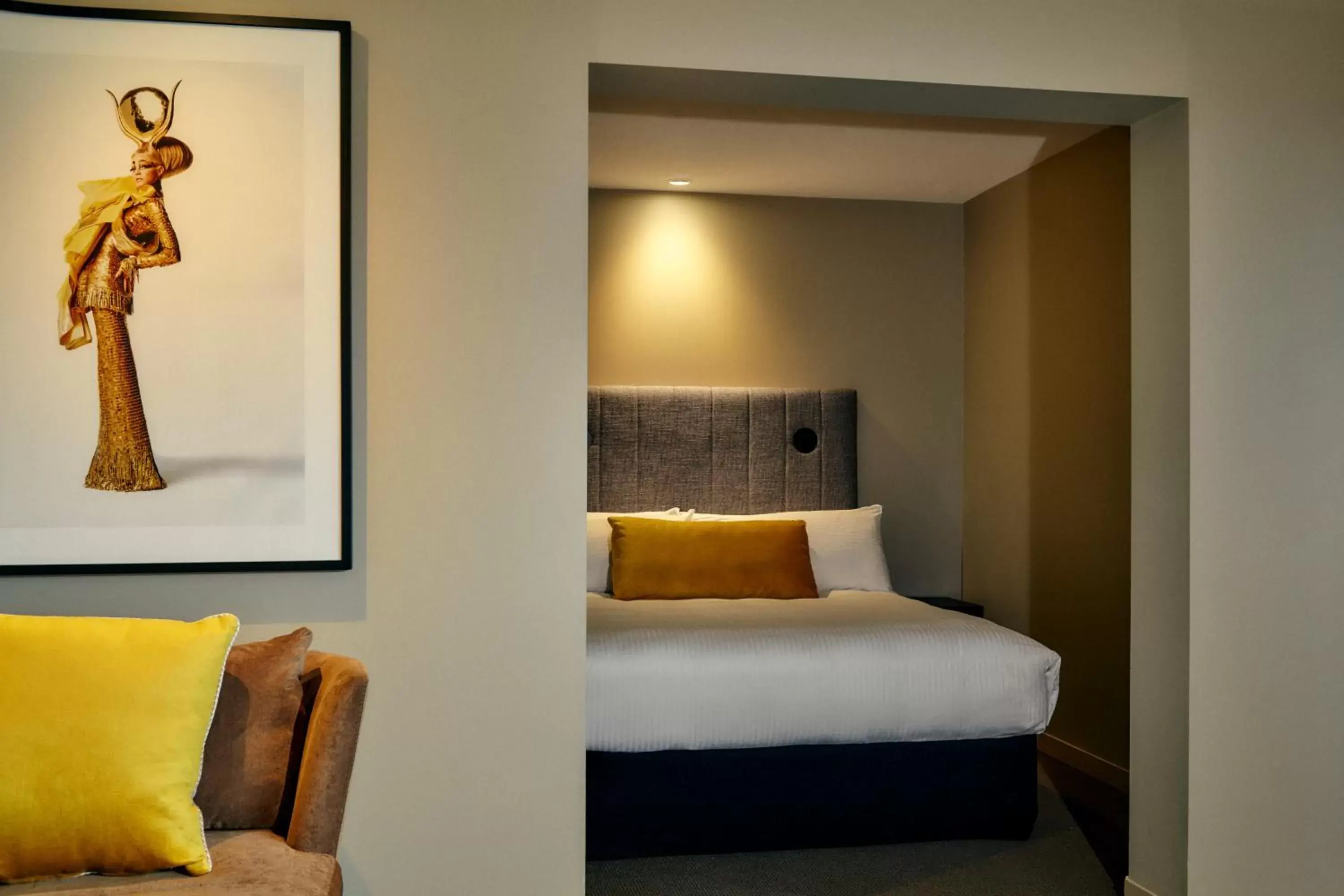 Junior Suite with Garden View and Balcony in The Minton on Albert Park Junior Suite with Garden View and Balcony in The Minton on Albert Park