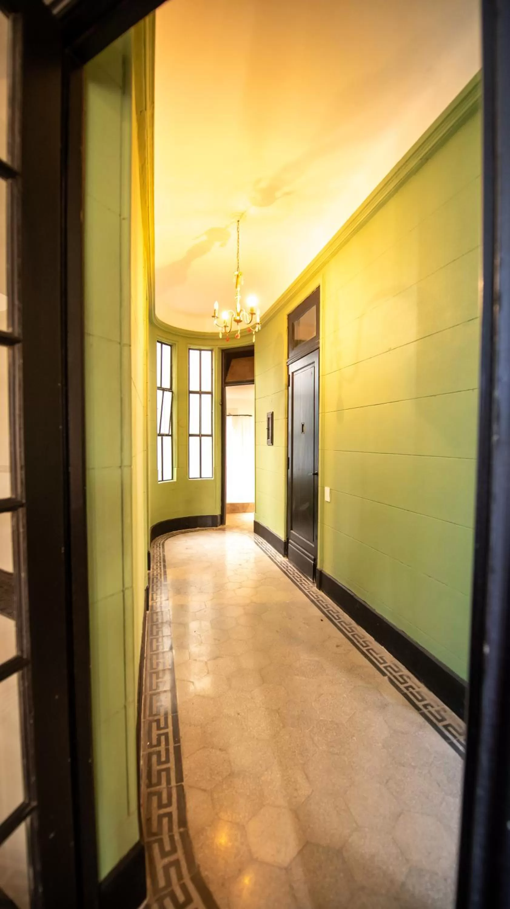 Property building in Maison Ramón