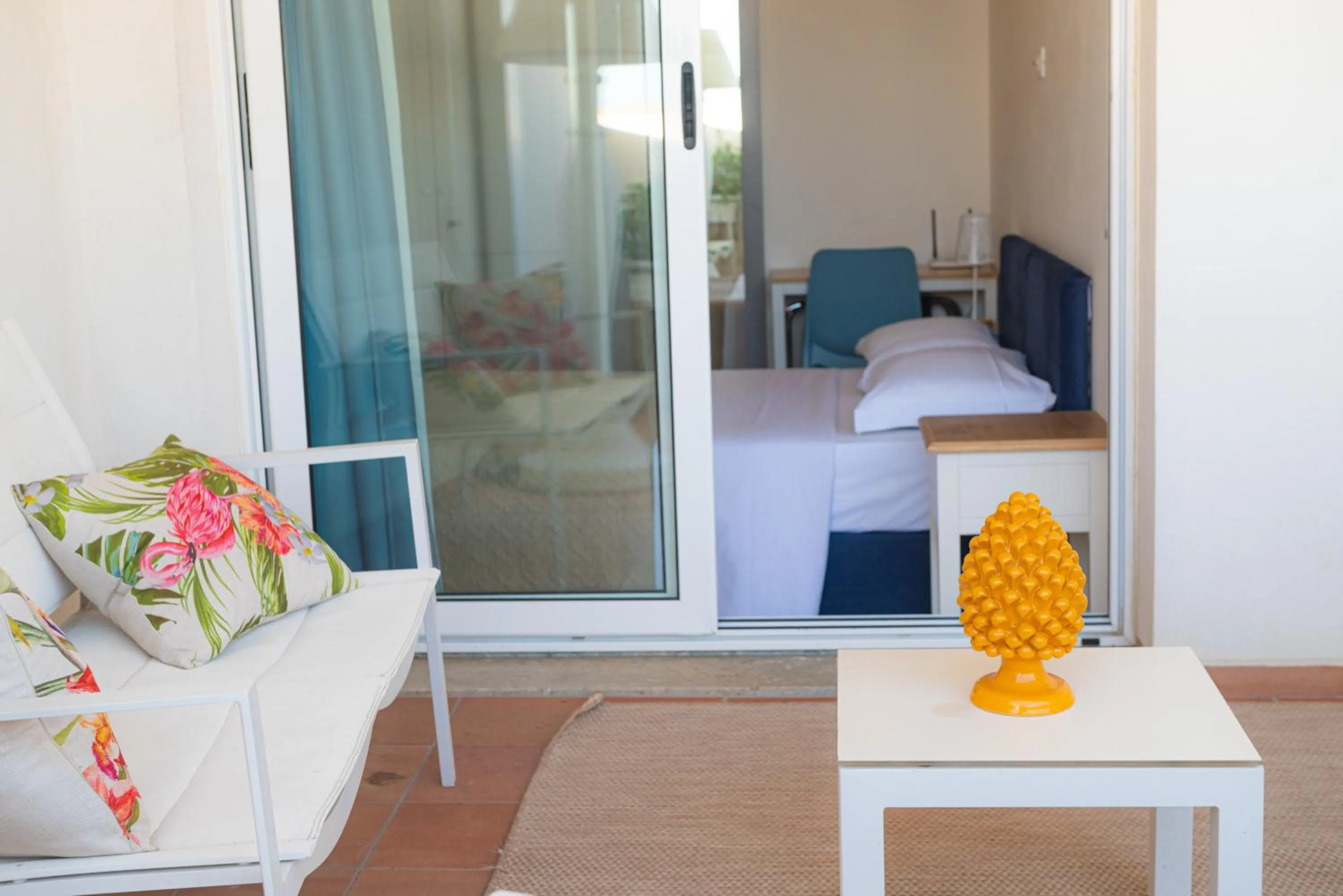 Photo of the whole room, Bed in ZIBIBBO SUITES & ROOMS - Aparthotel in Centro Storico a Trapani