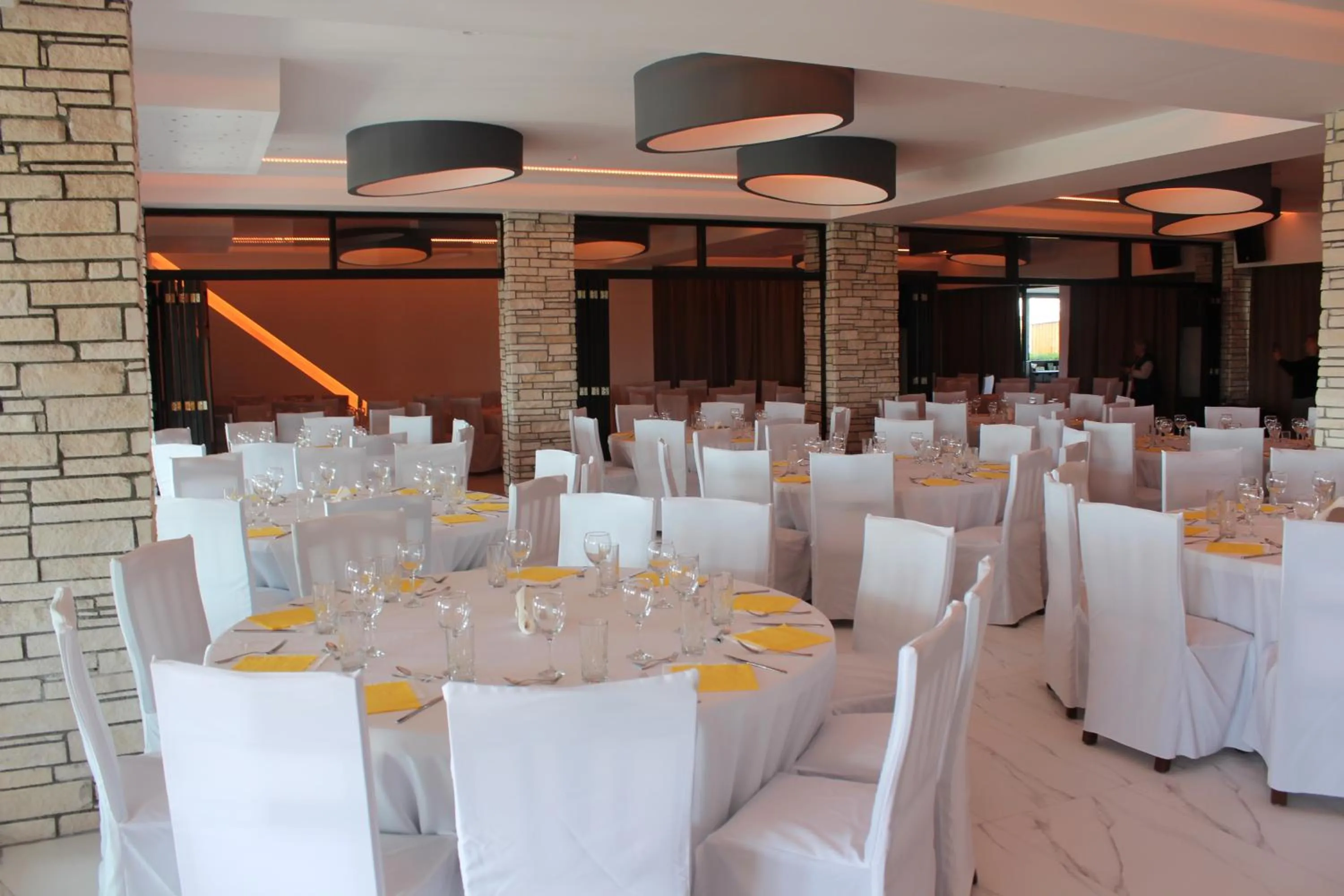 Banquet/Function facilities in Petsas Apartments