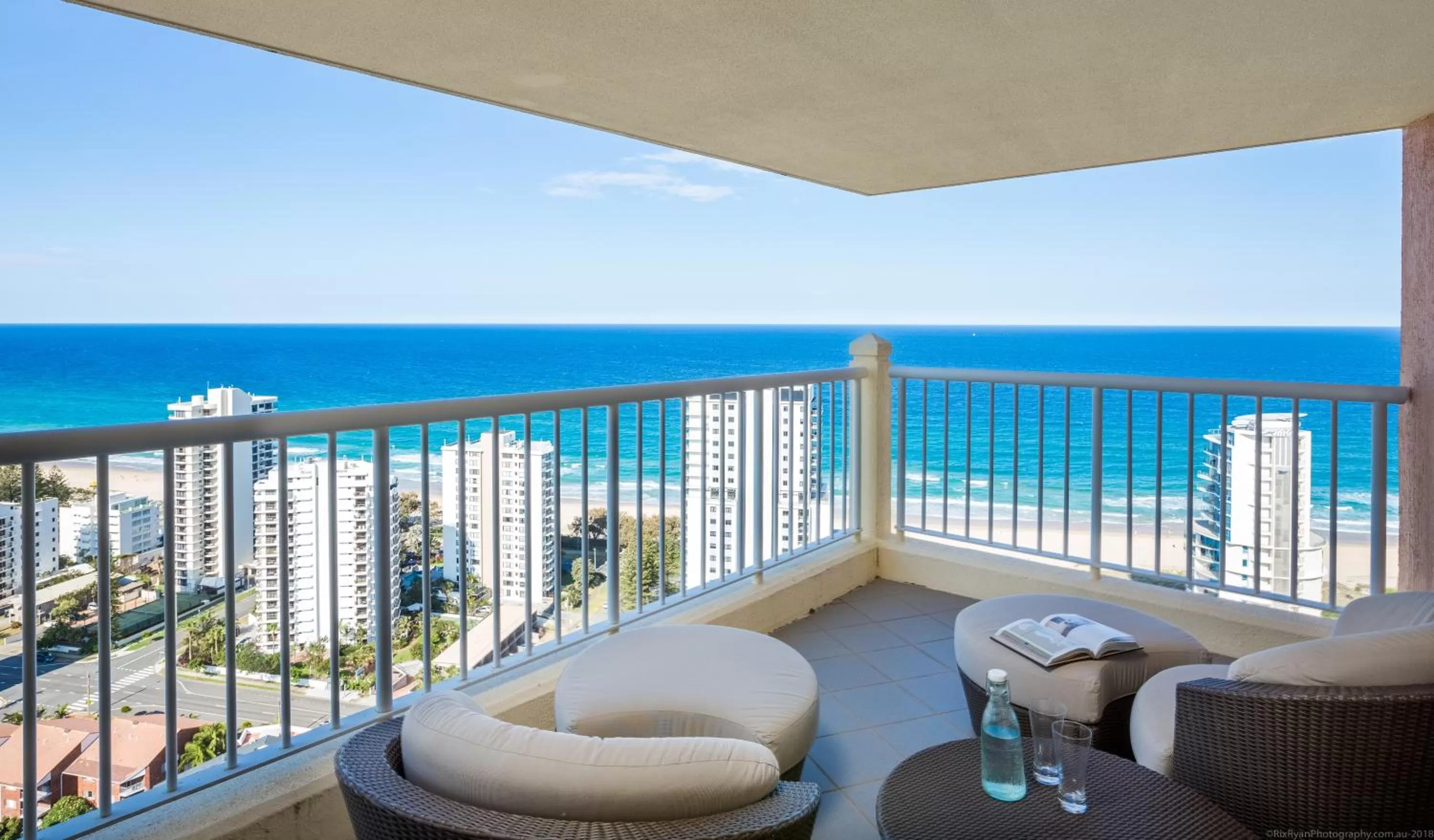 Day in Belle Maison Apartments - Official