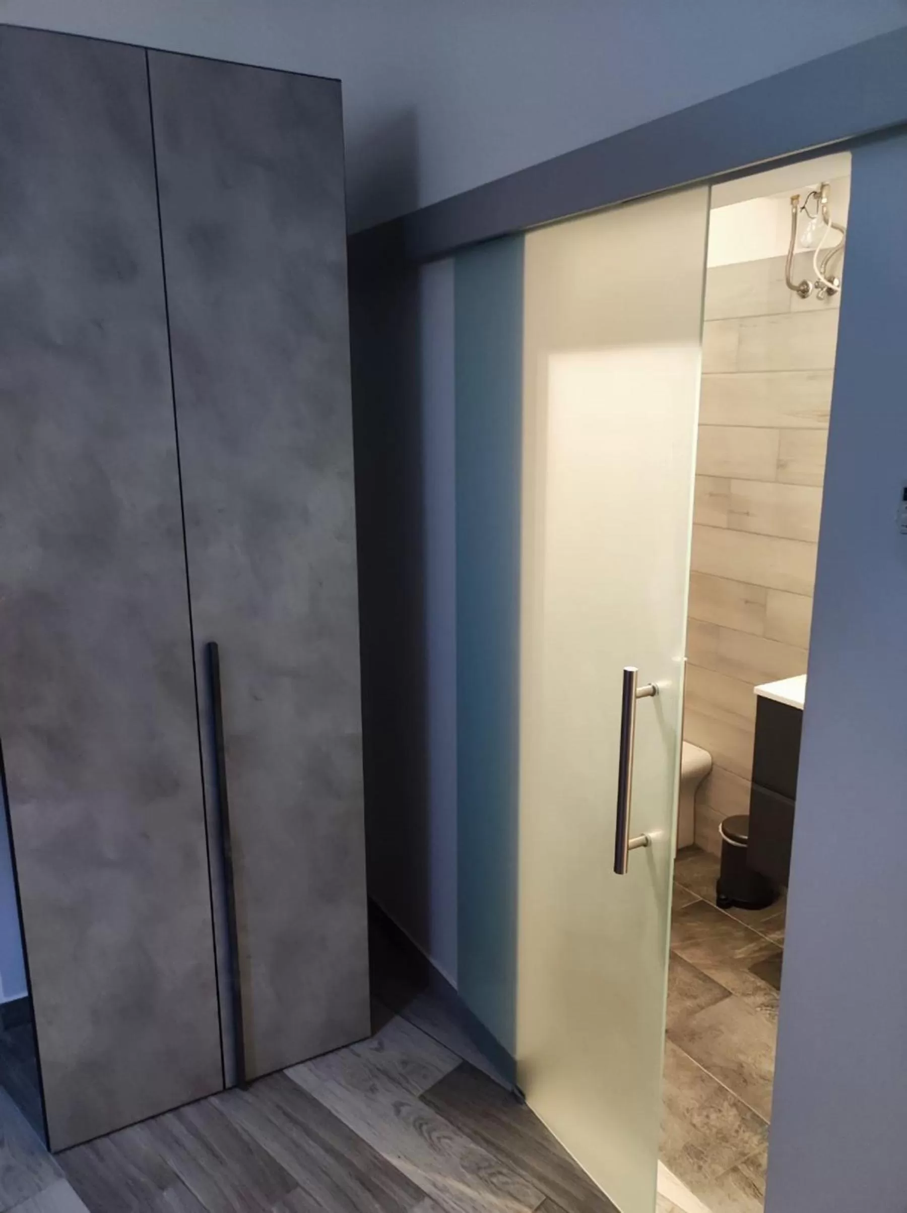 Bathroom in UN PASSO DAL MARE bed&breakfast San Salvo Marina