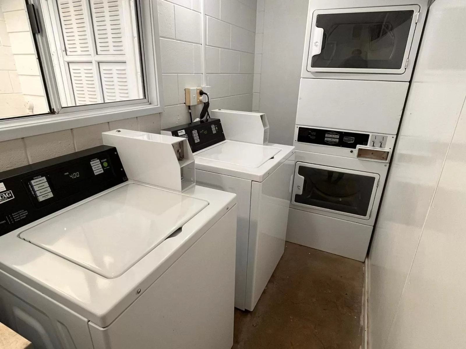 laundry in Ashleigh Court Motel