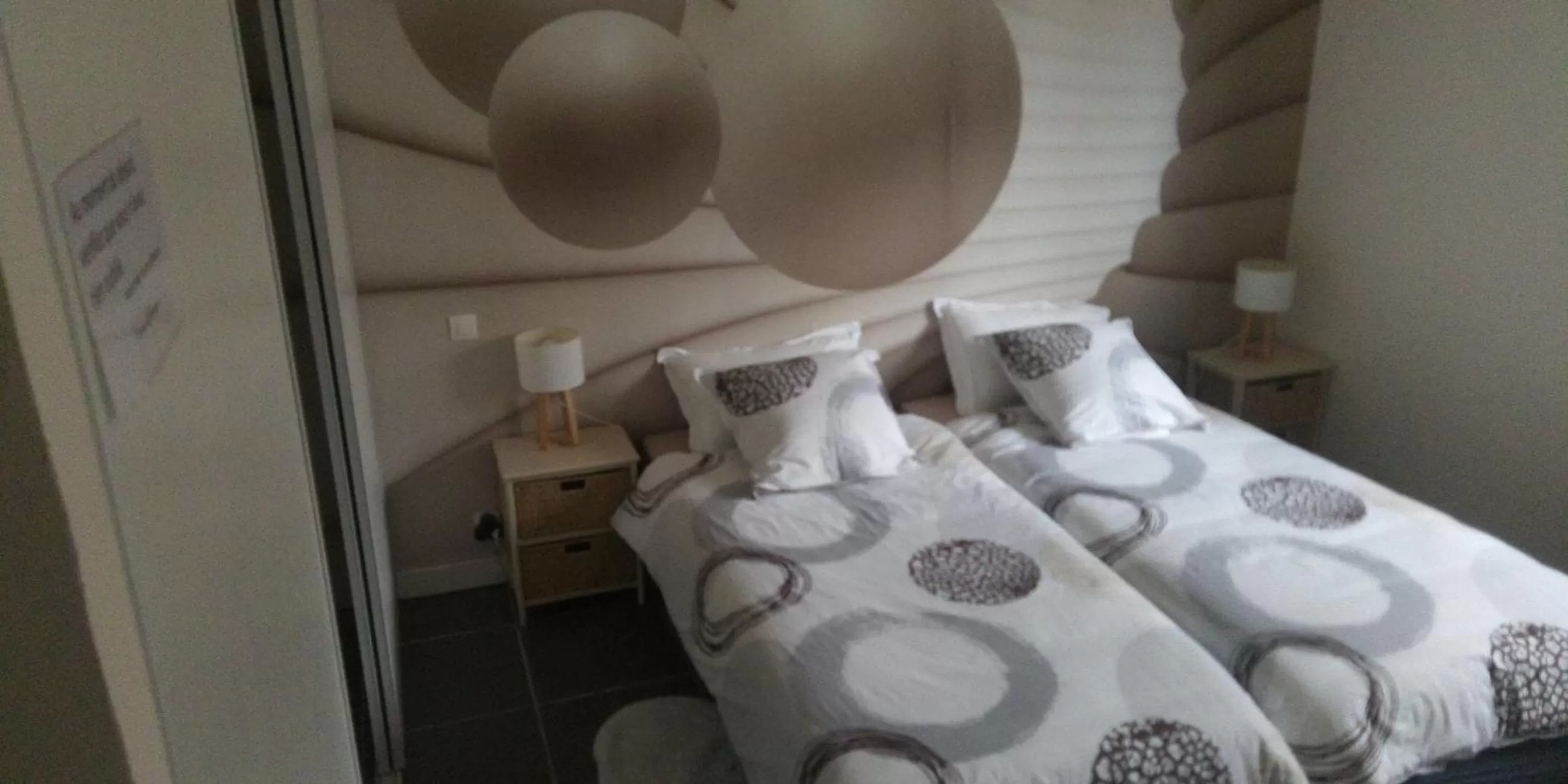 Bed in 87620 la chambre du clos Barriant