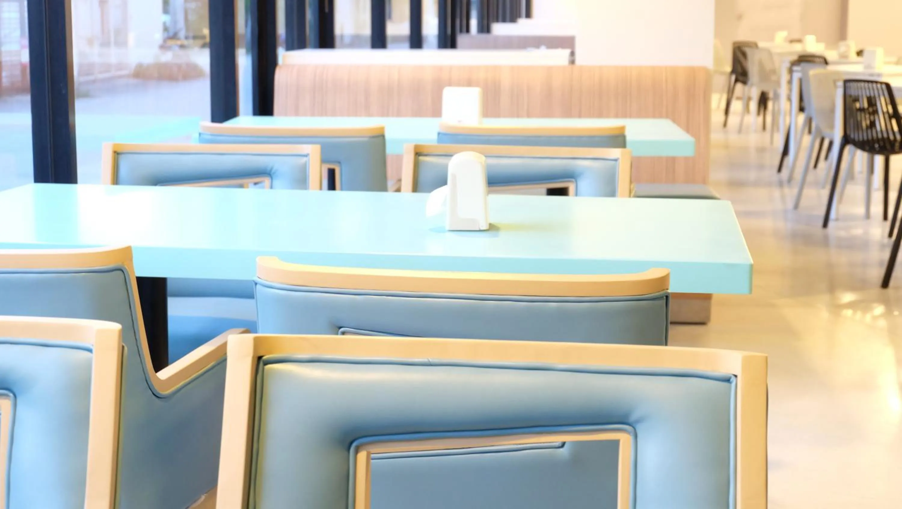 Lounge or bar, Restaurant/Places to Eat in AIRY Suvarnabhumi Hotel