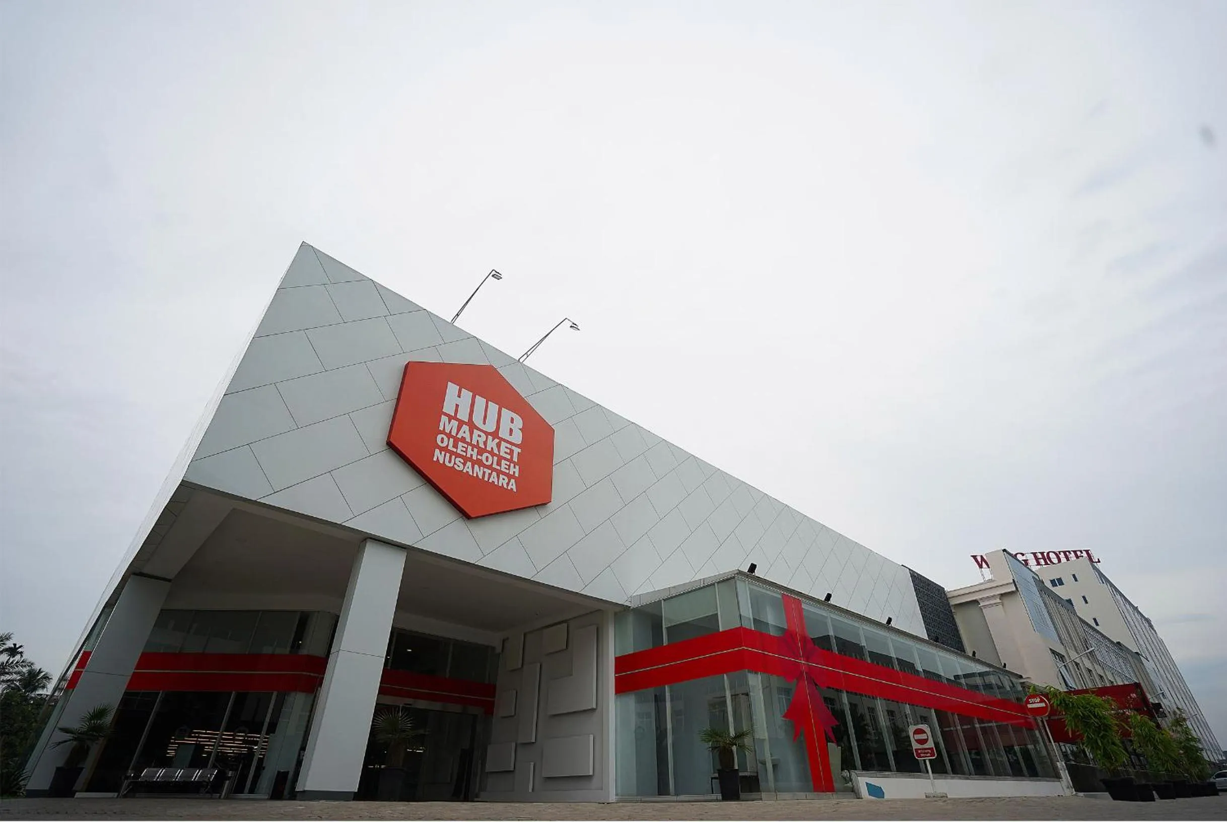 Restaurant/places to eat in The Lively Hotel Kualanamu