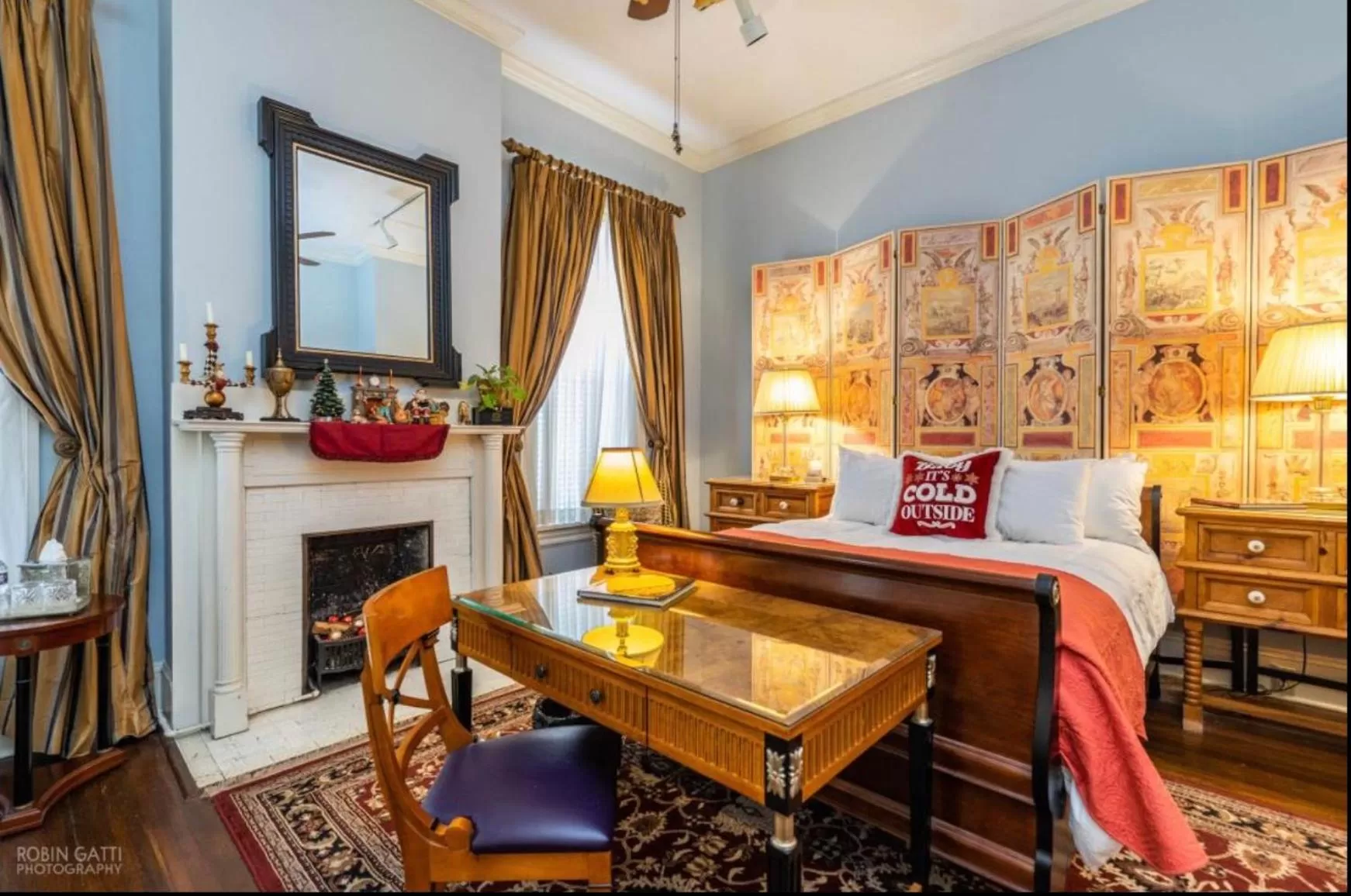 Deluxe Double Room with Shower in Burke Mansion