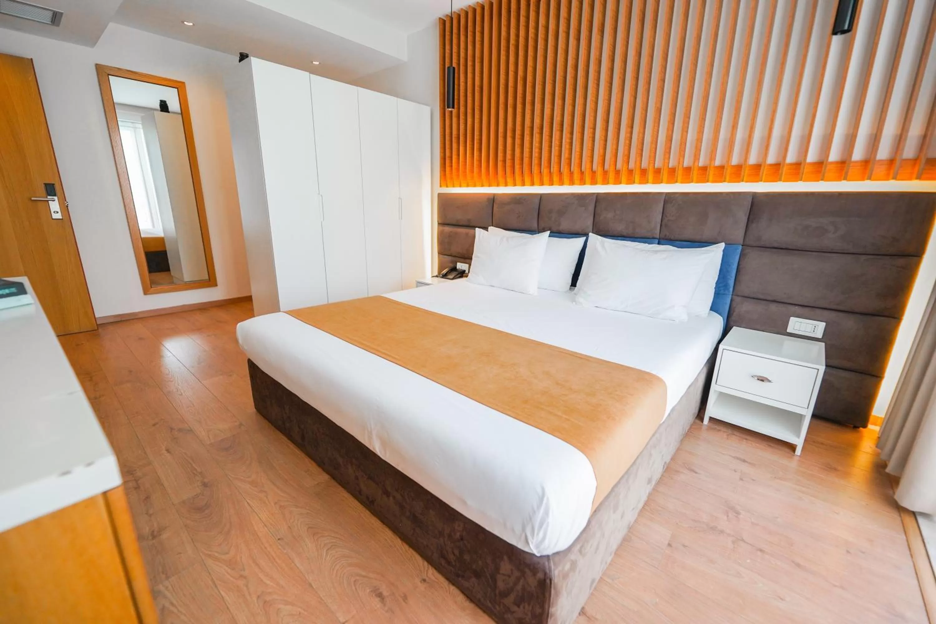 Photo of the whole room, Bed in Vinea Resort