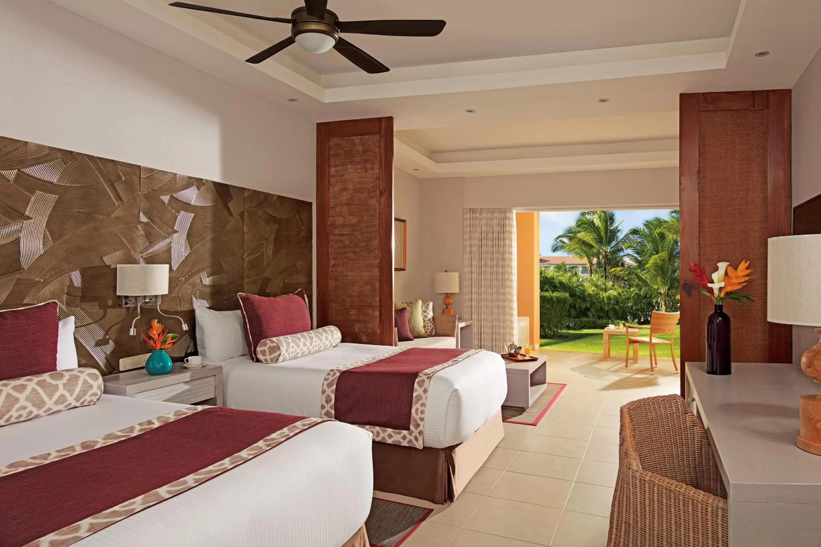 Bed in Dreams Royal Beach Punta Cana - All Inclusive