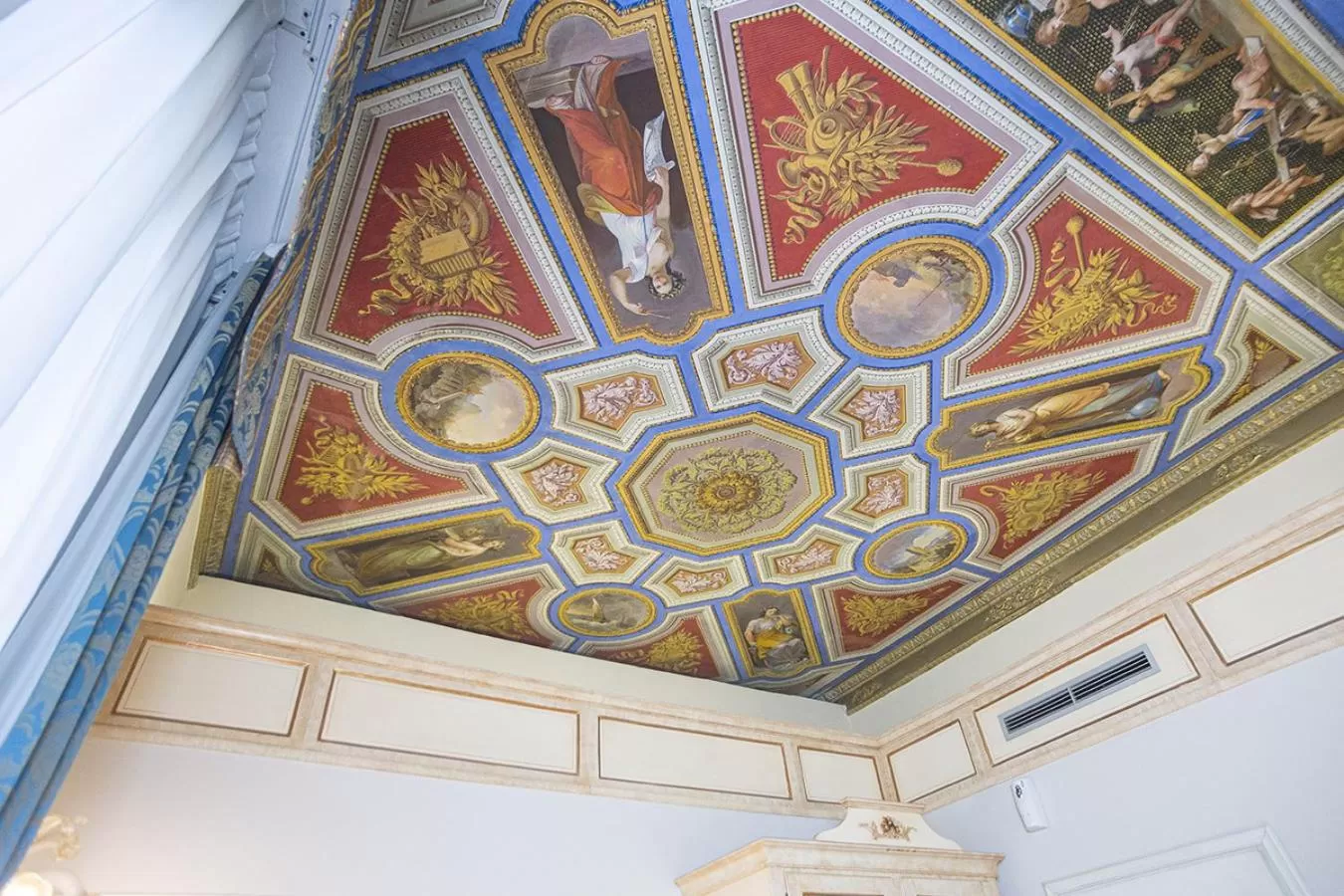 Decorative detail in Hotel Donatello