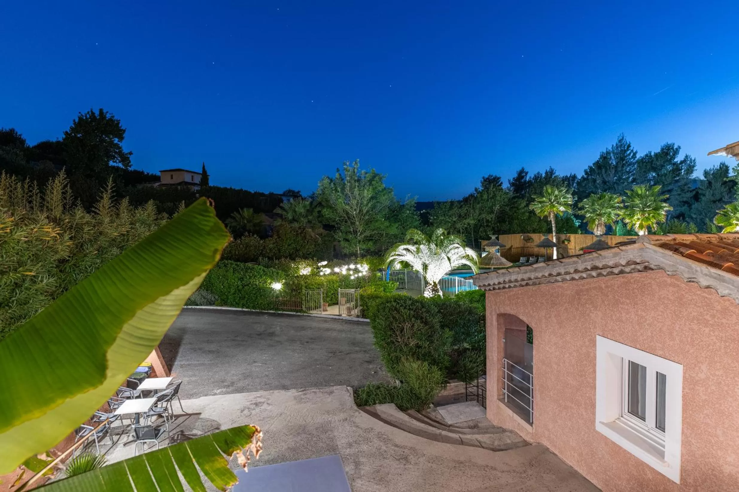 Property building in Les Bastides Saint Paul