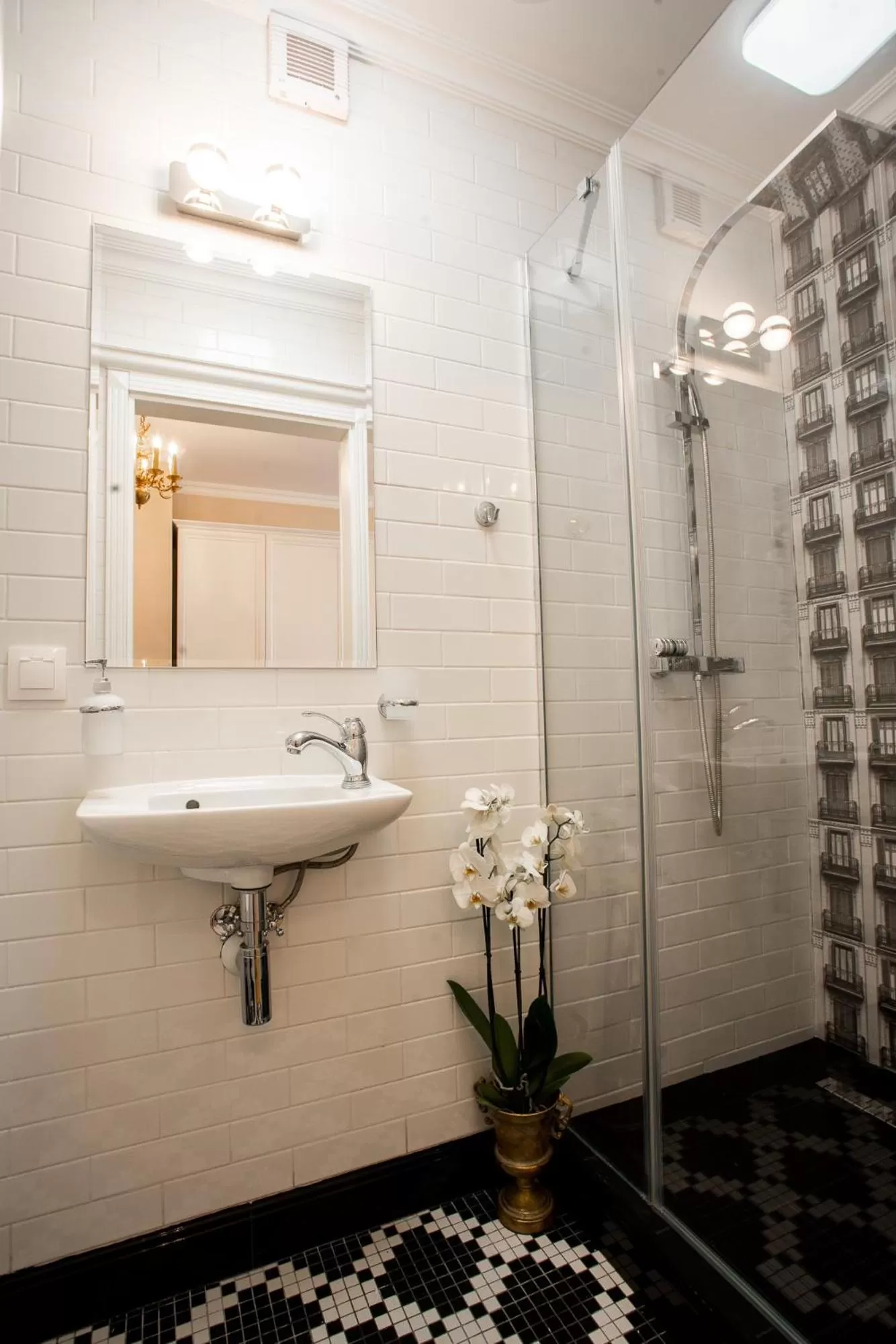 Bathroom in Willa Krakowska