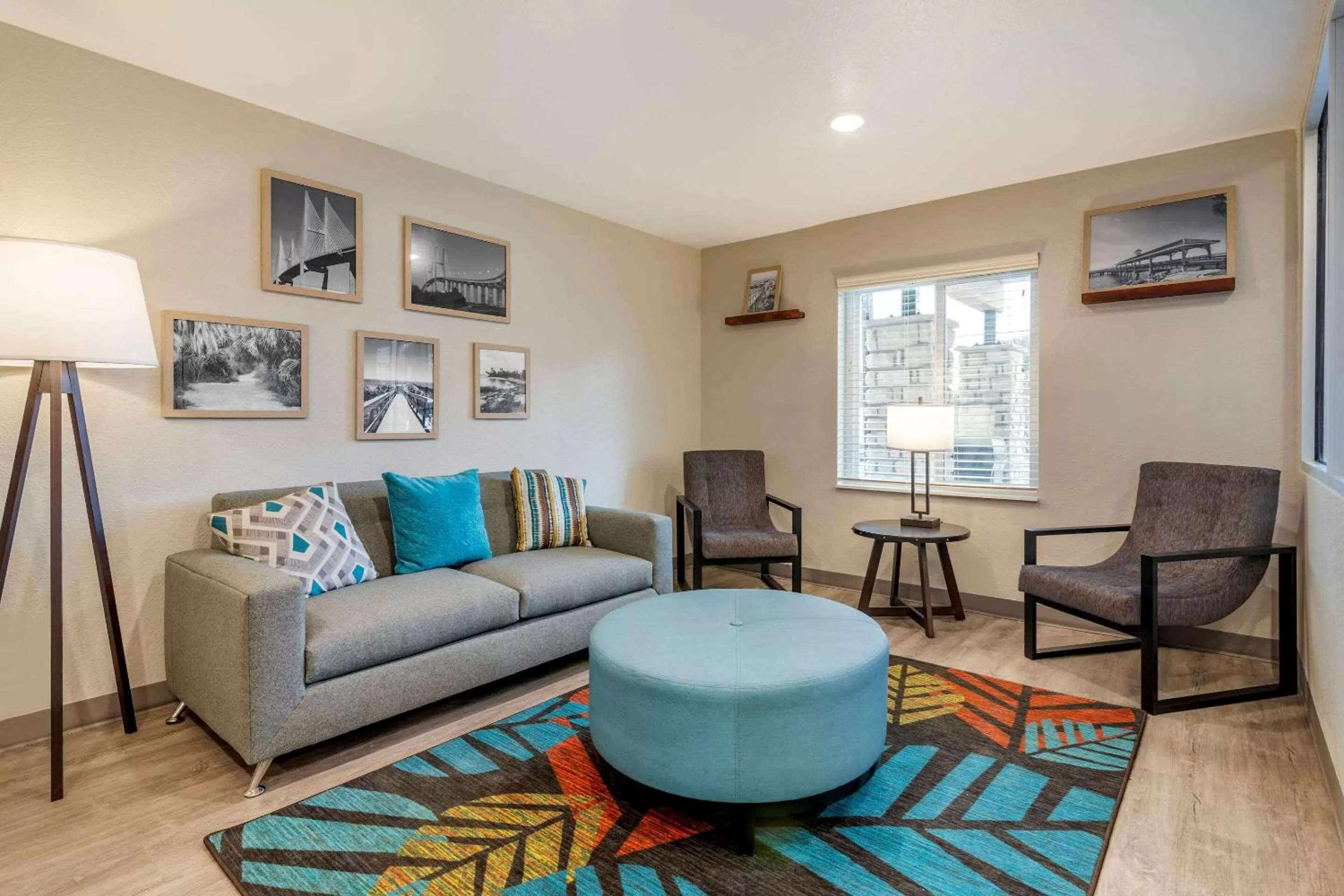 Lobby or reception in WoodSpring Suites Brunswick