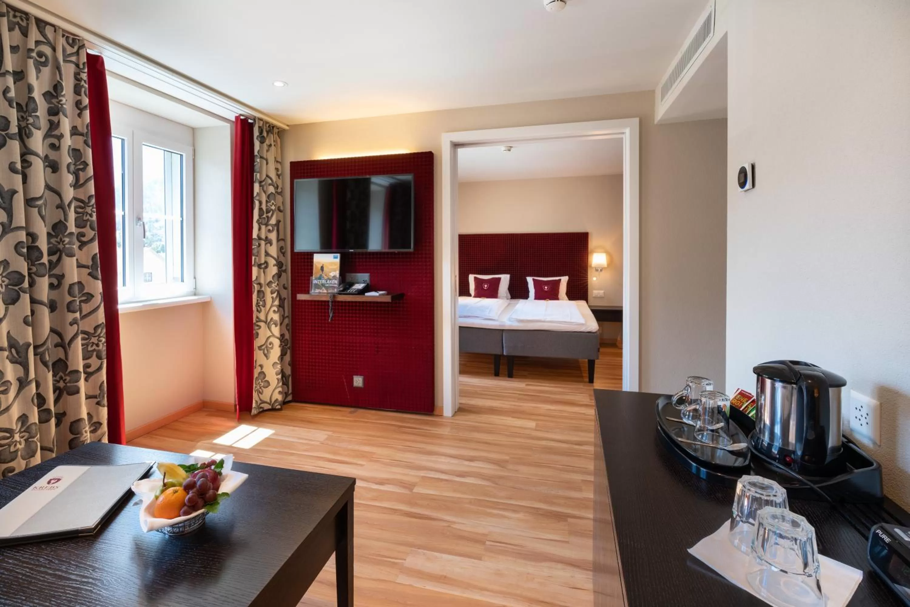 TV and multimedia, Bed in Hotel Krebs Interlaken