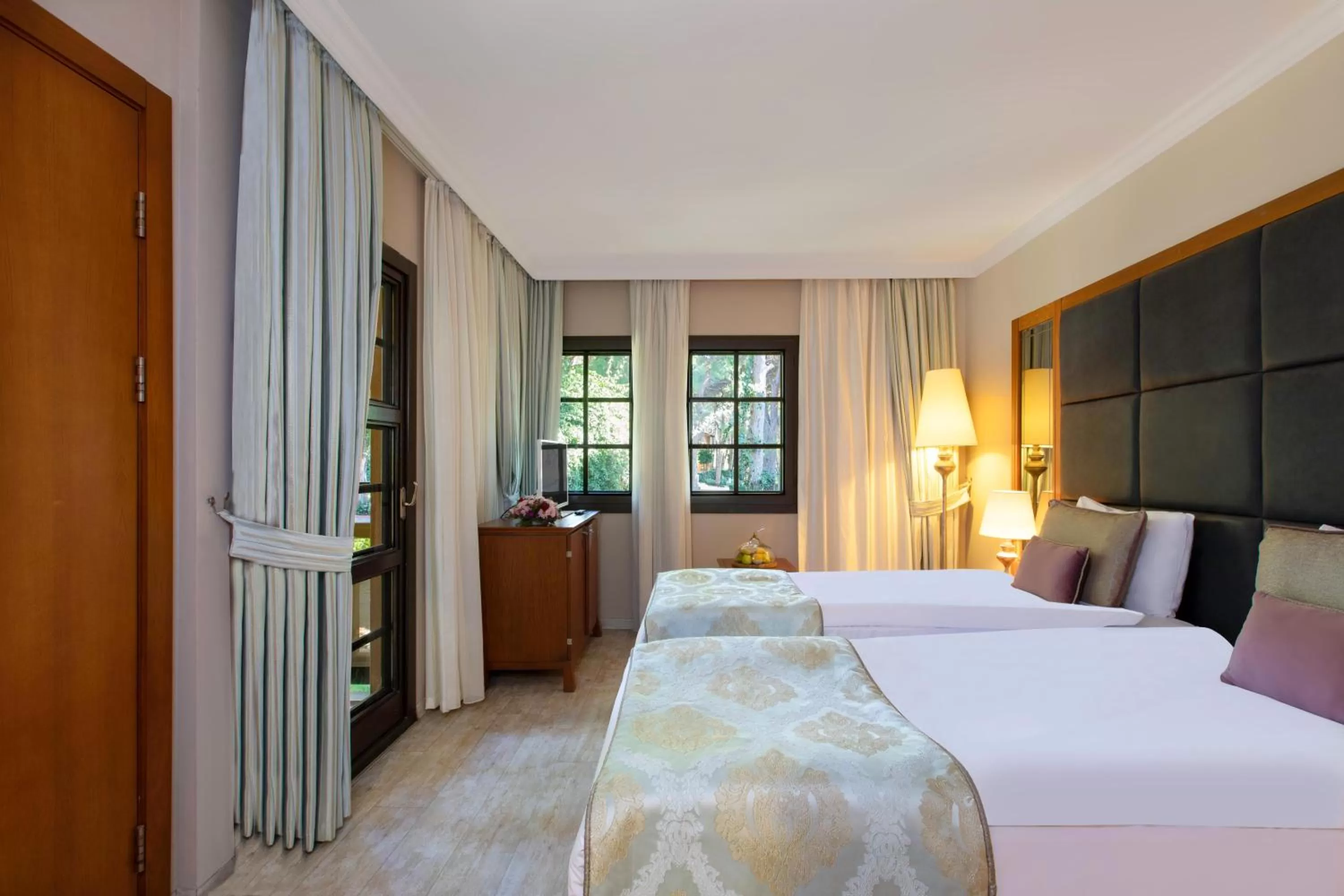 Photo of the whole room, Bed in Asteria Family Resort Belek