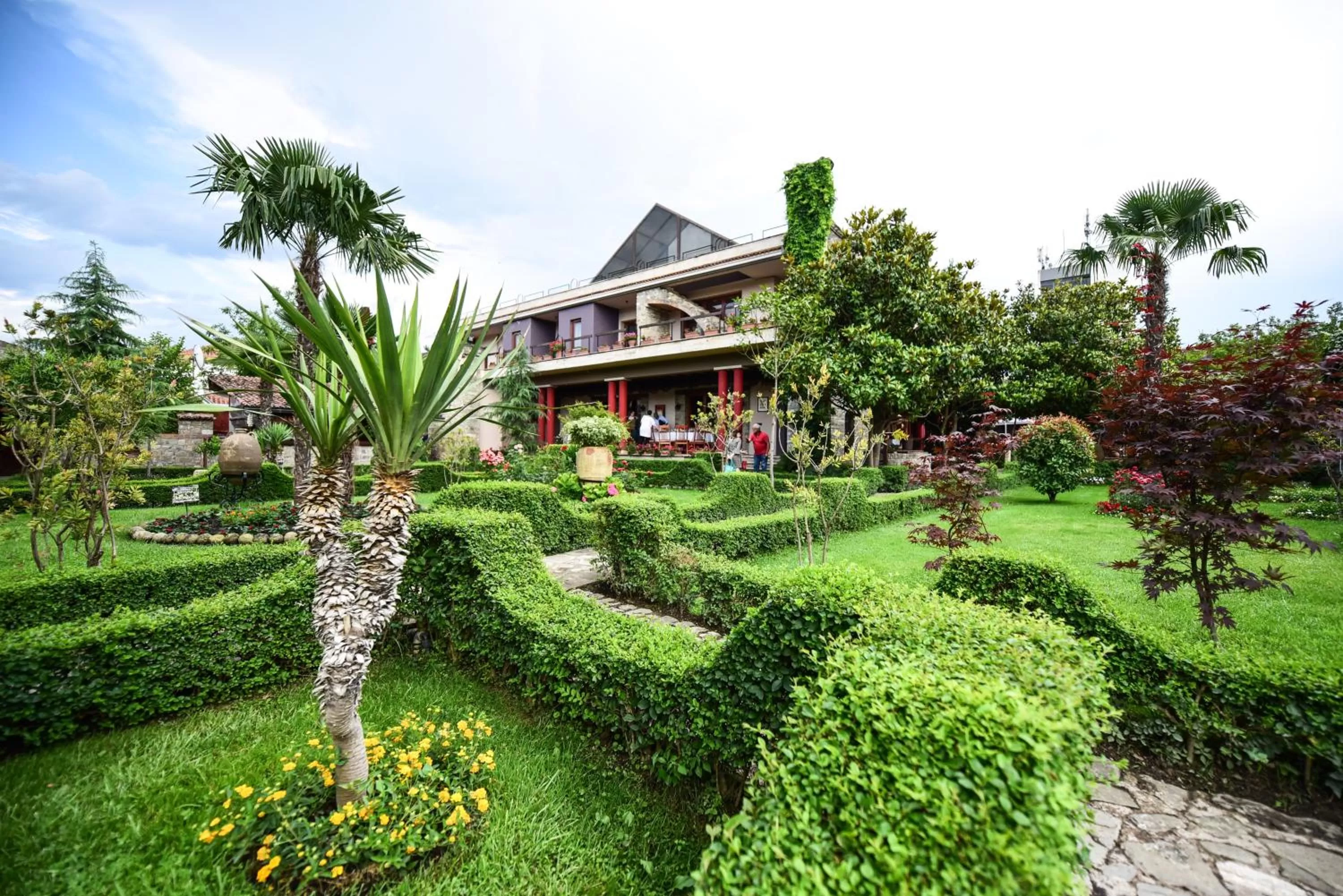 Garden in Real Scampis Hotel