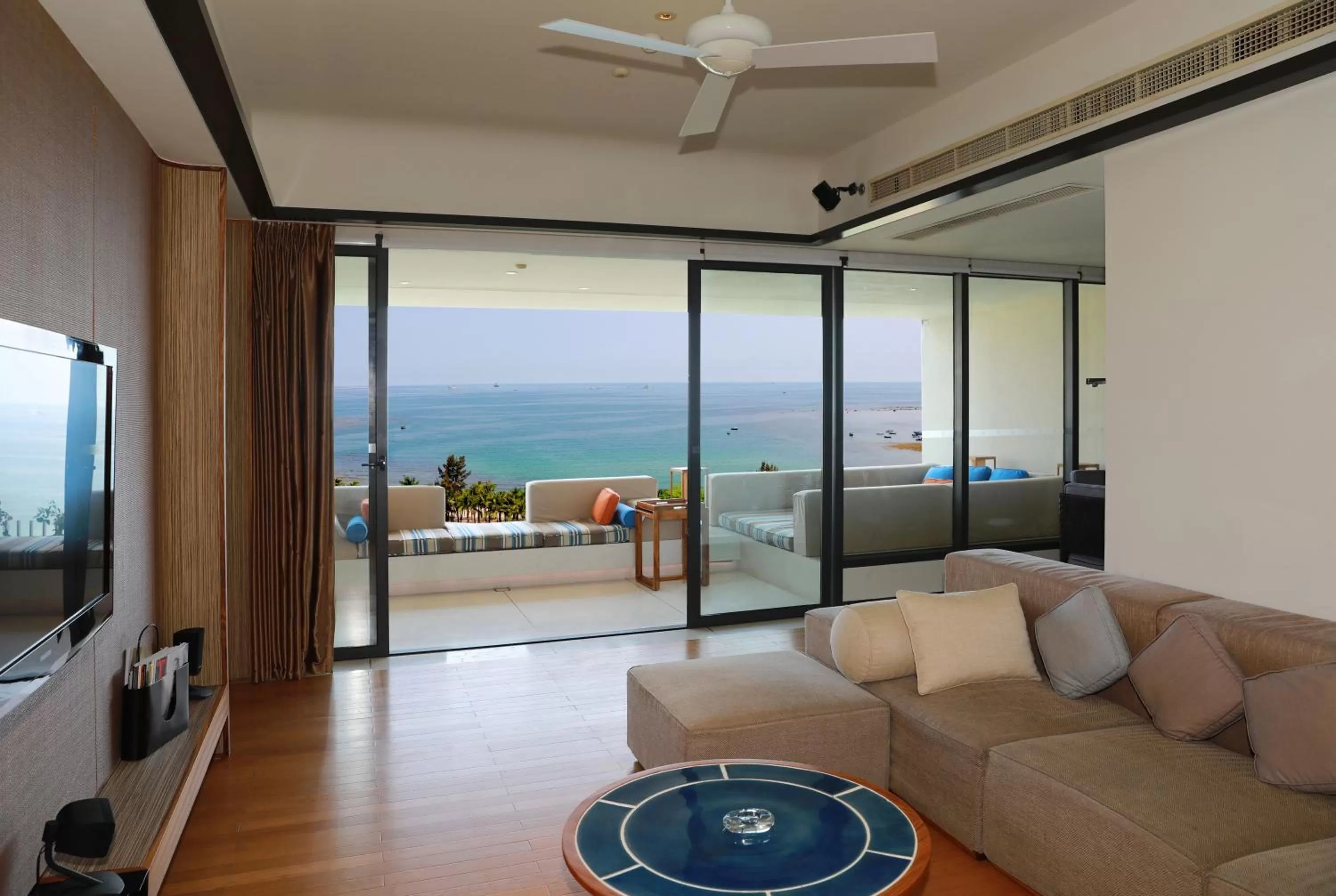 Living room in InterContinental Sanya Resort by IHG