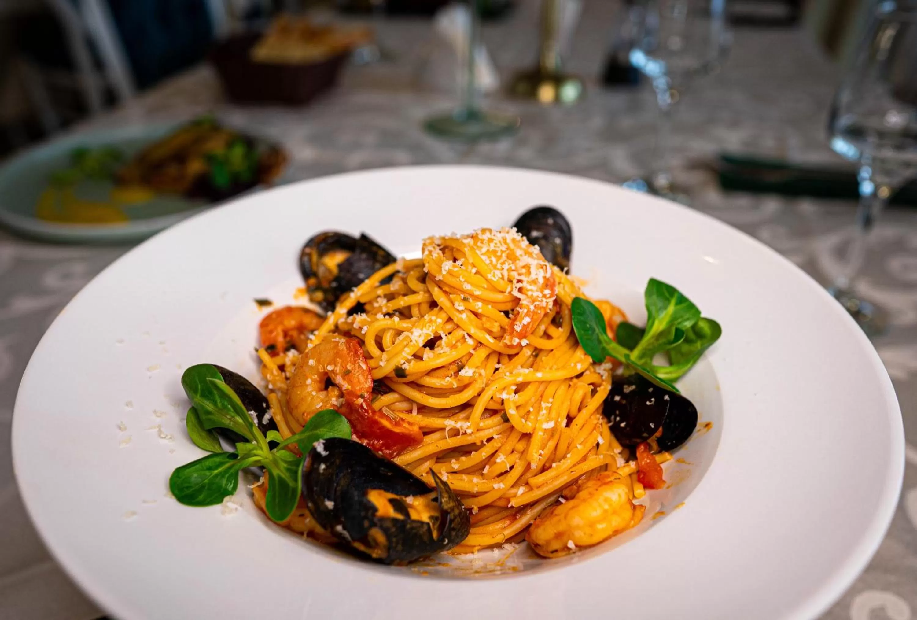 Restaurant/places to eat in Gradinile Romane