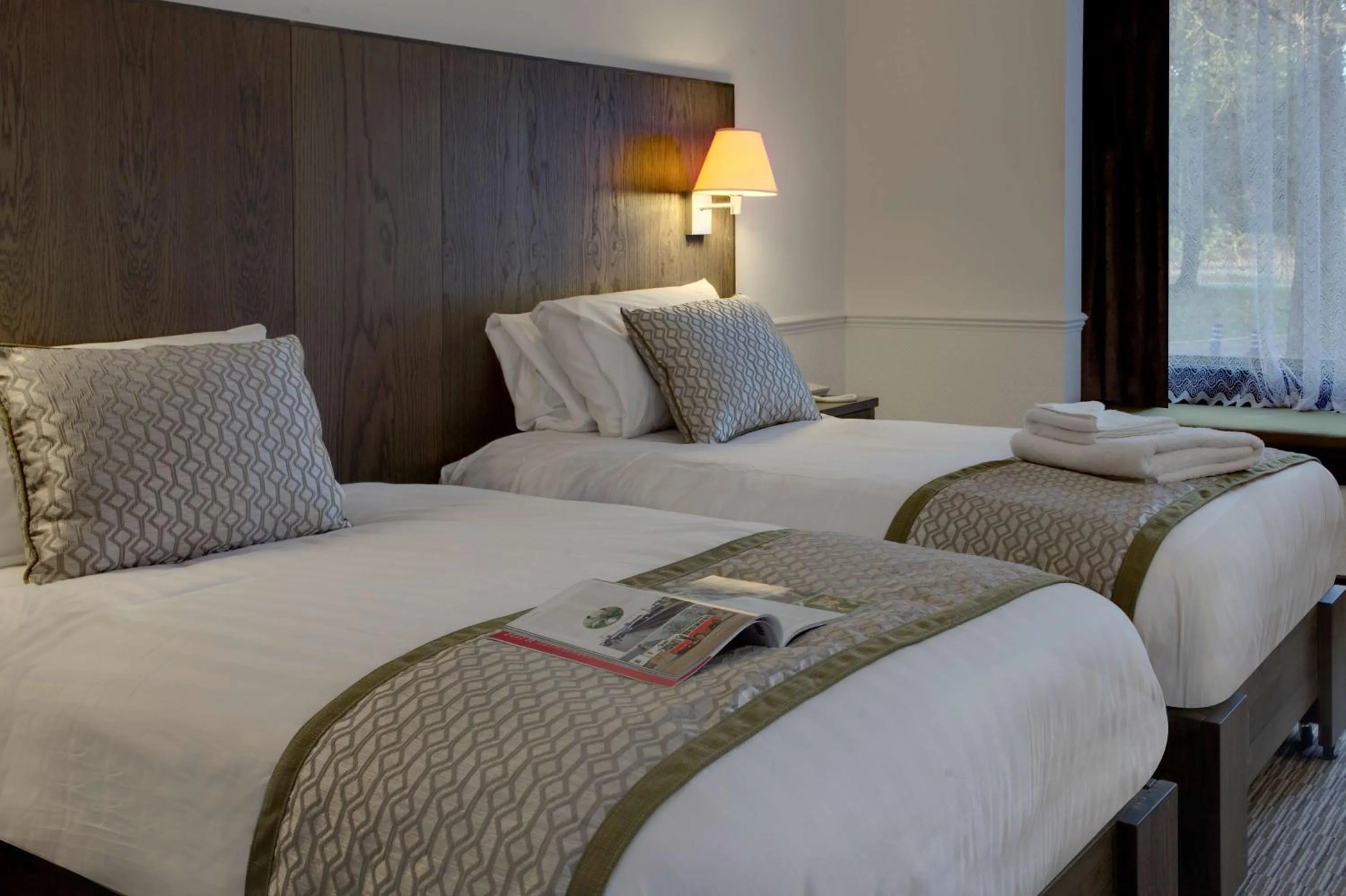 Photo of the whole room, Bed in Best Western Ipswich Hotel