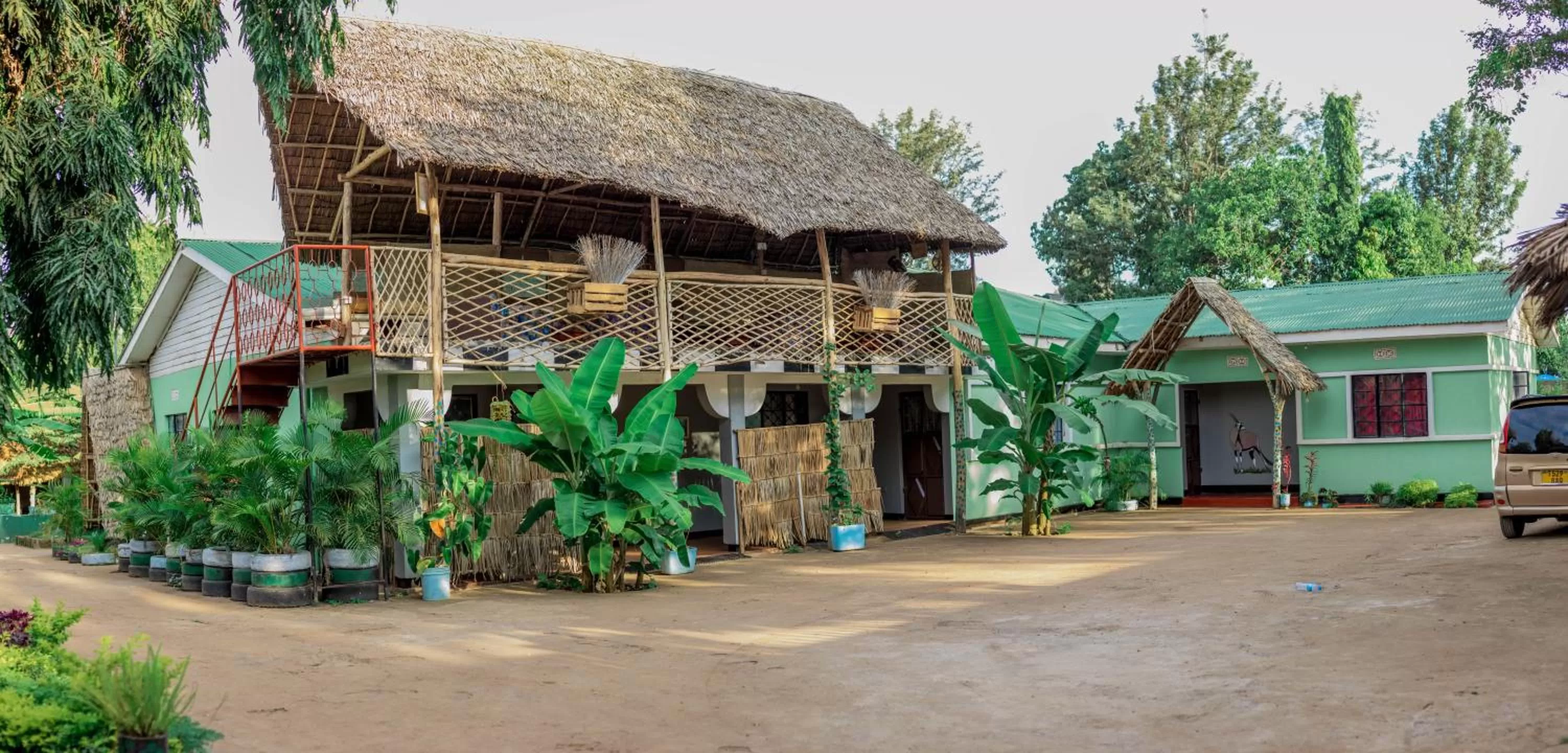 Property Building in Royal Wonders Hotel