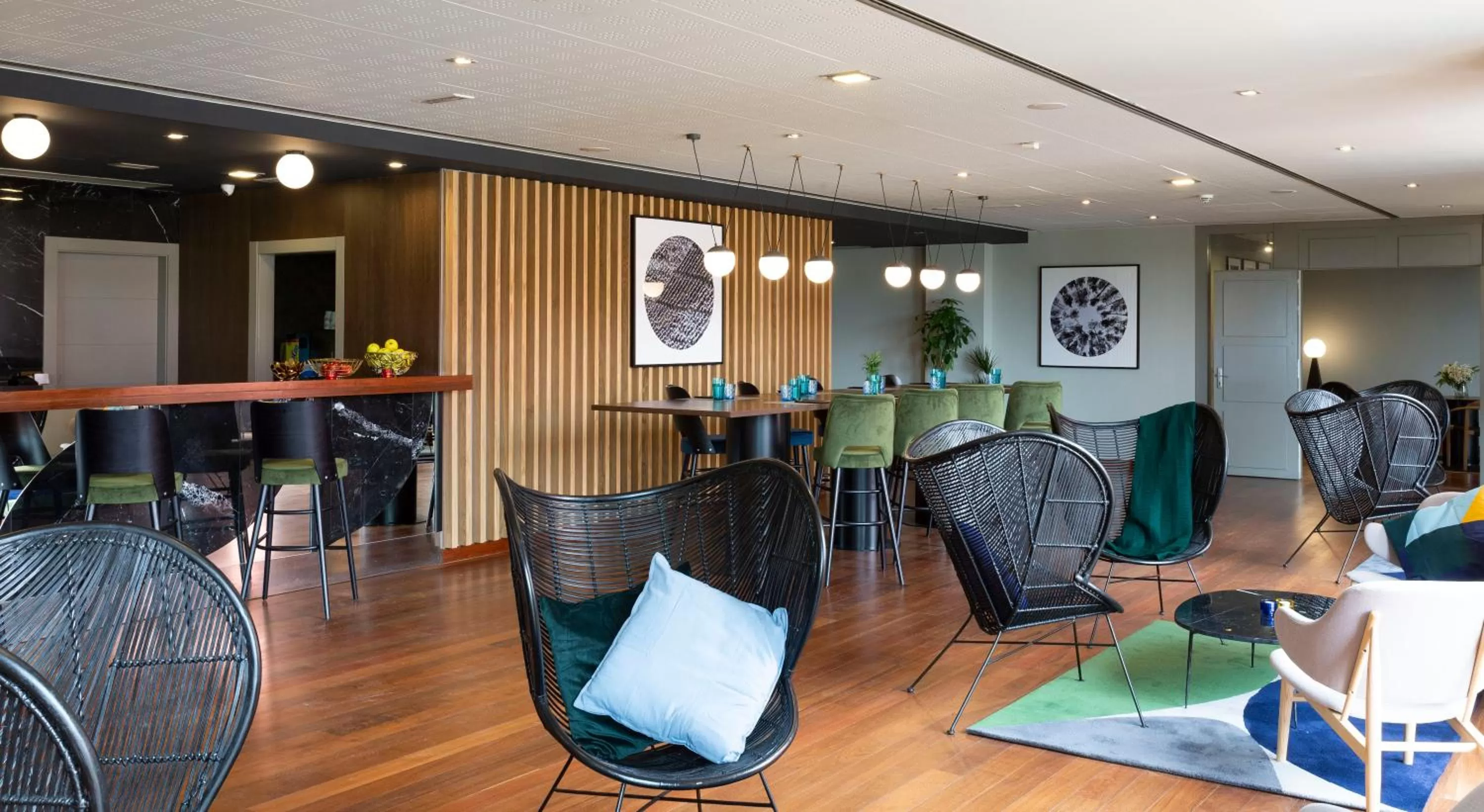 Lounge or bar in Dolce by Wyndham Barcelona Resort