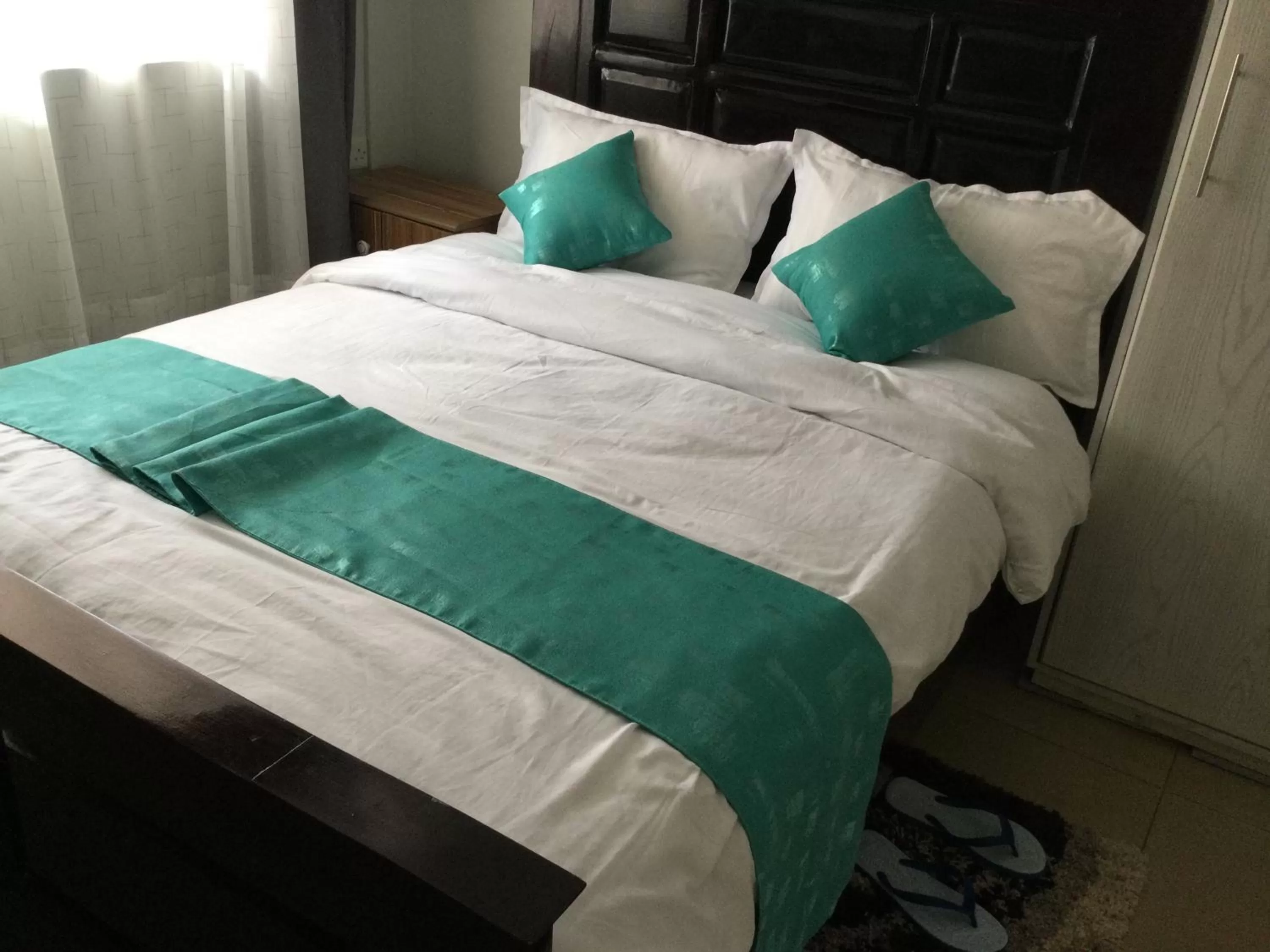 Bed in Milimani Comfort