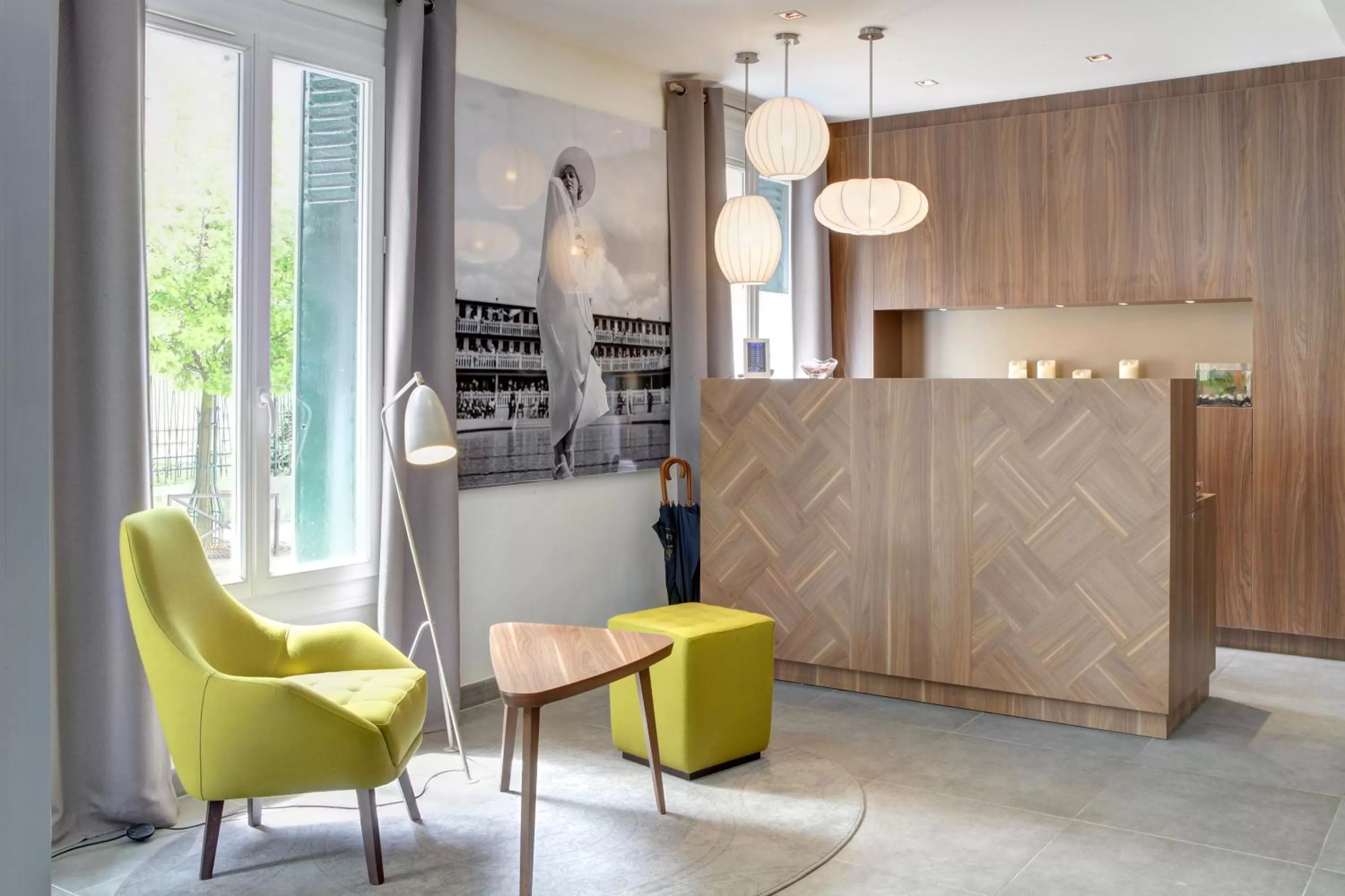 Lounge or bar in Best Western Plus 61 Paris Nation Hotel