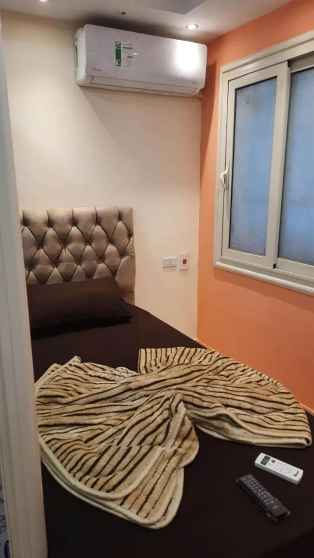 Bed in Blue Eyes Hotel