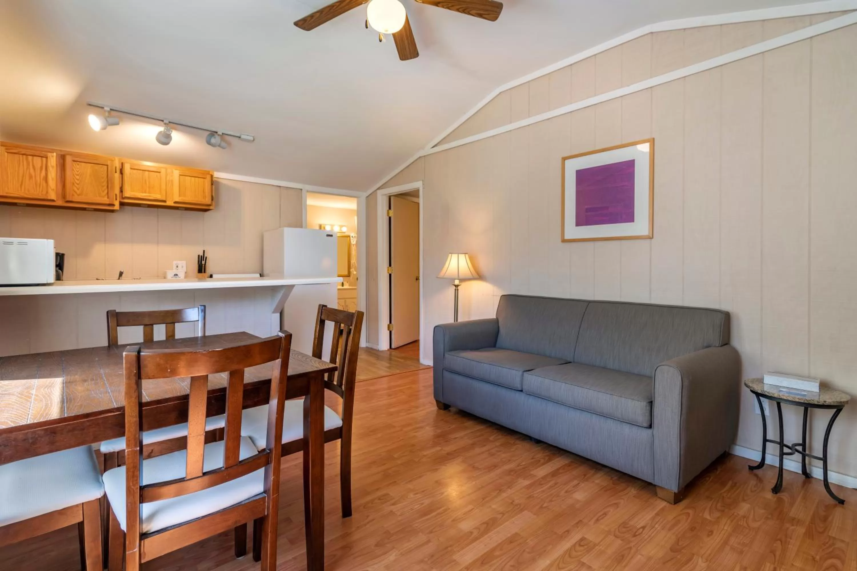 Living room in Anchor Inn and Cottages Wells-Ogunquit