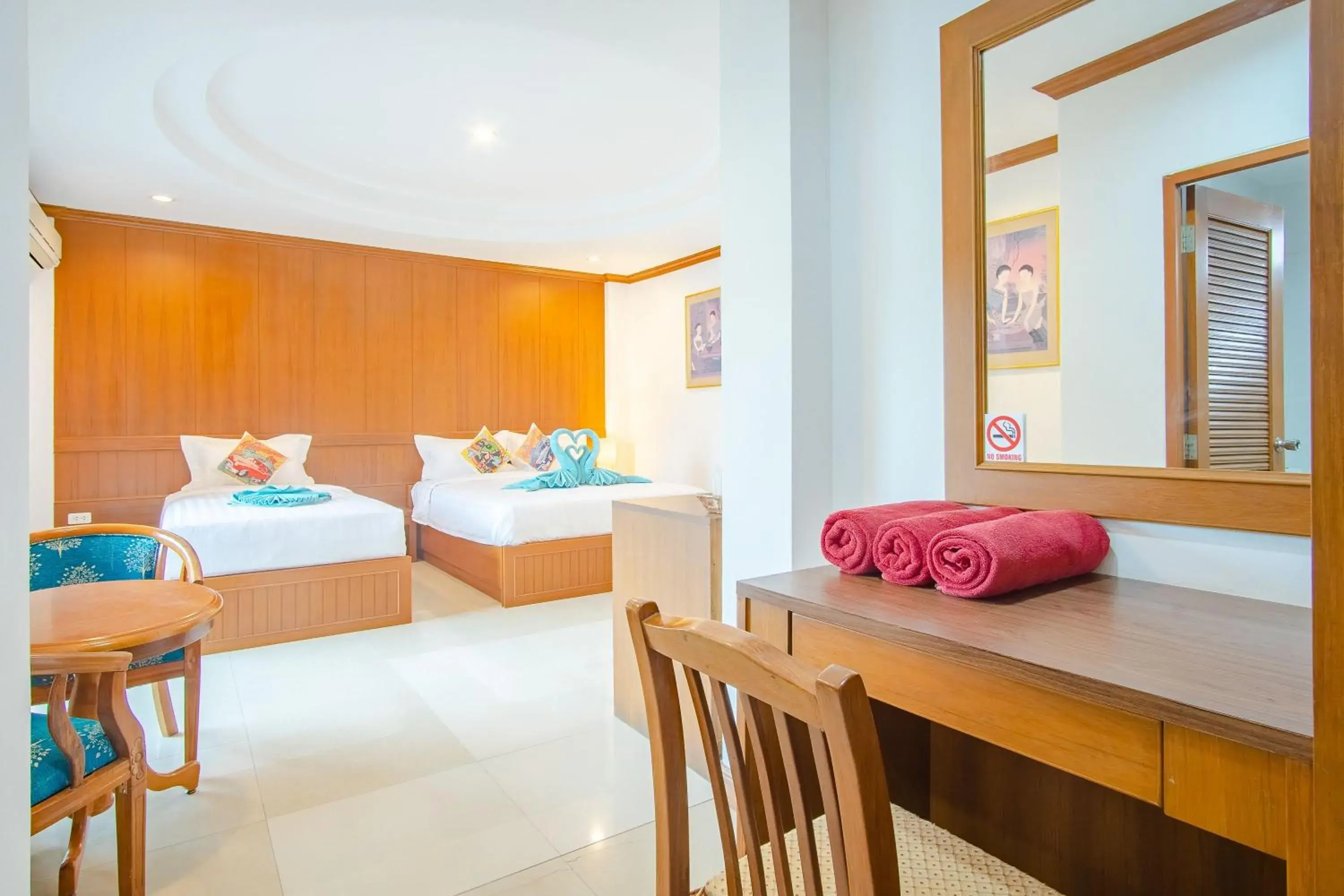 Family Room with Mountain View in Pipikuku Hotel & Restaurant Family Room with Mountain View in Pipikuku Hotel & Restaurant