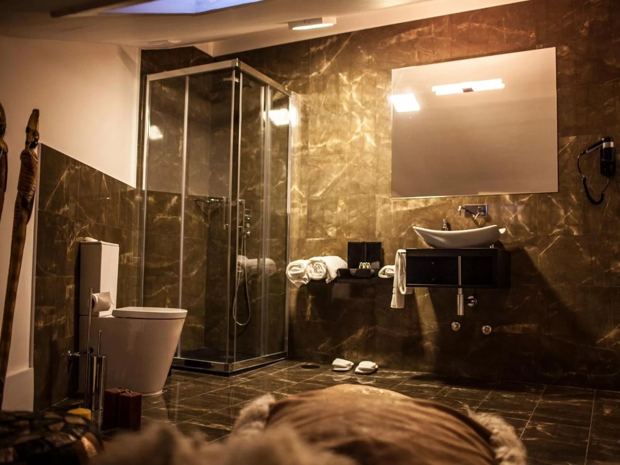 Toilet in Oporto Loft