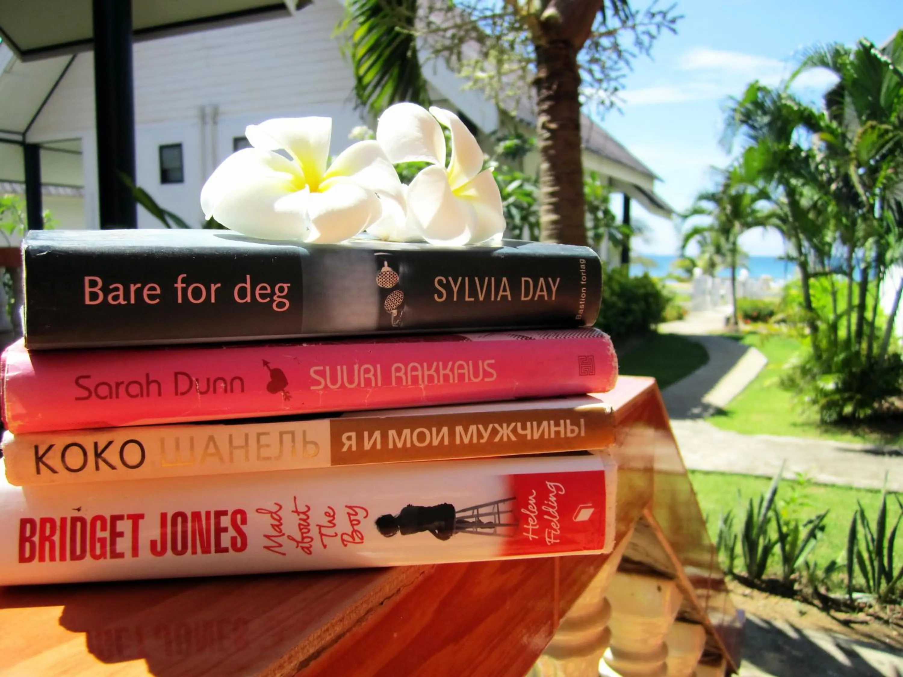 Patio in Lanta IL Mare Beach Resort