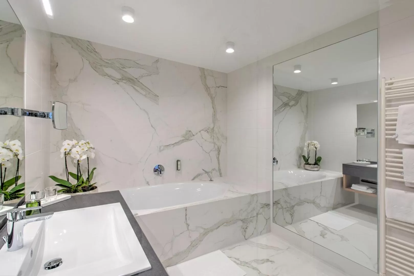 Bathroom in Hotel Turmhof