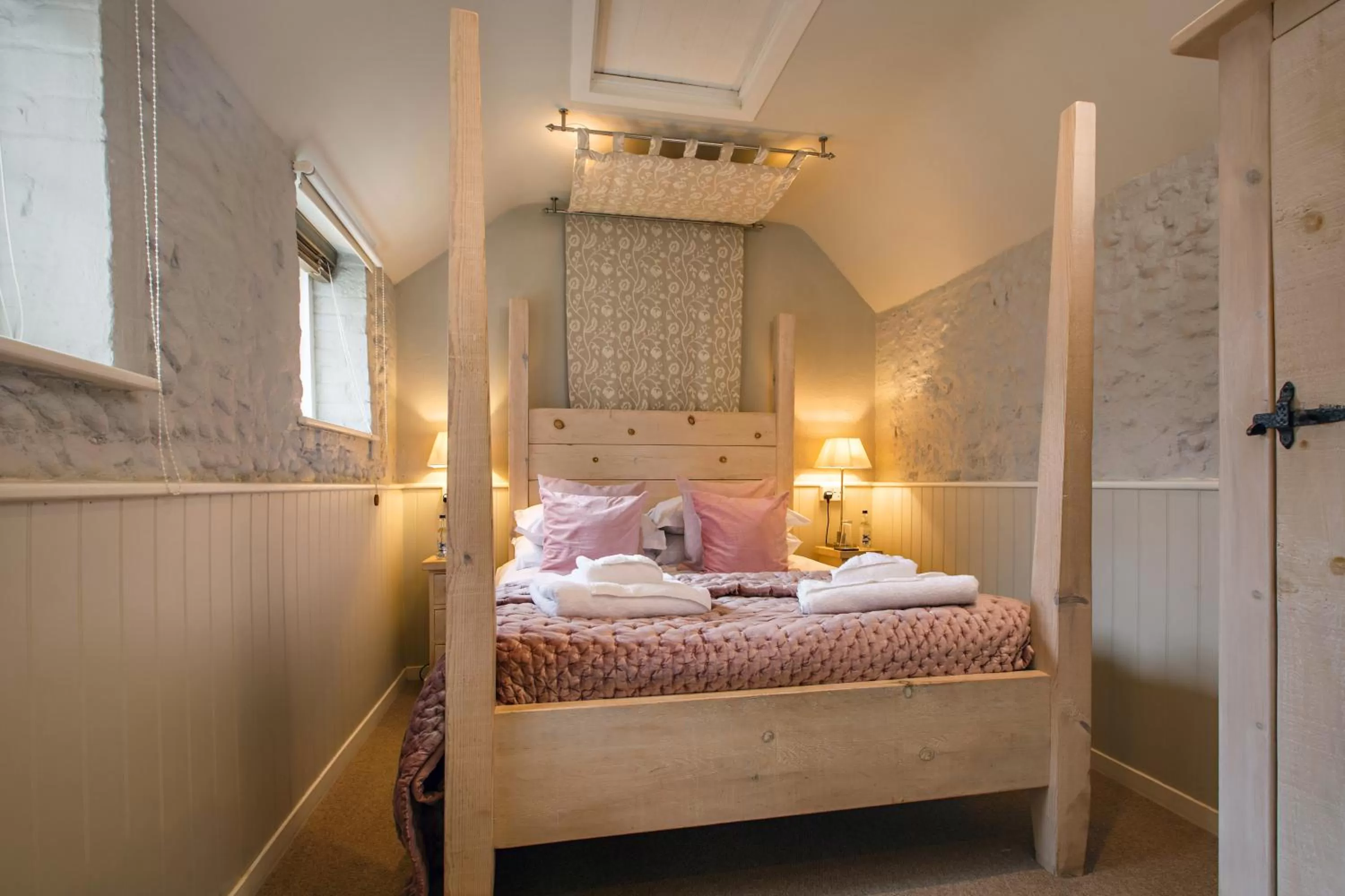 Bedroom, Bed in Cley Windmill