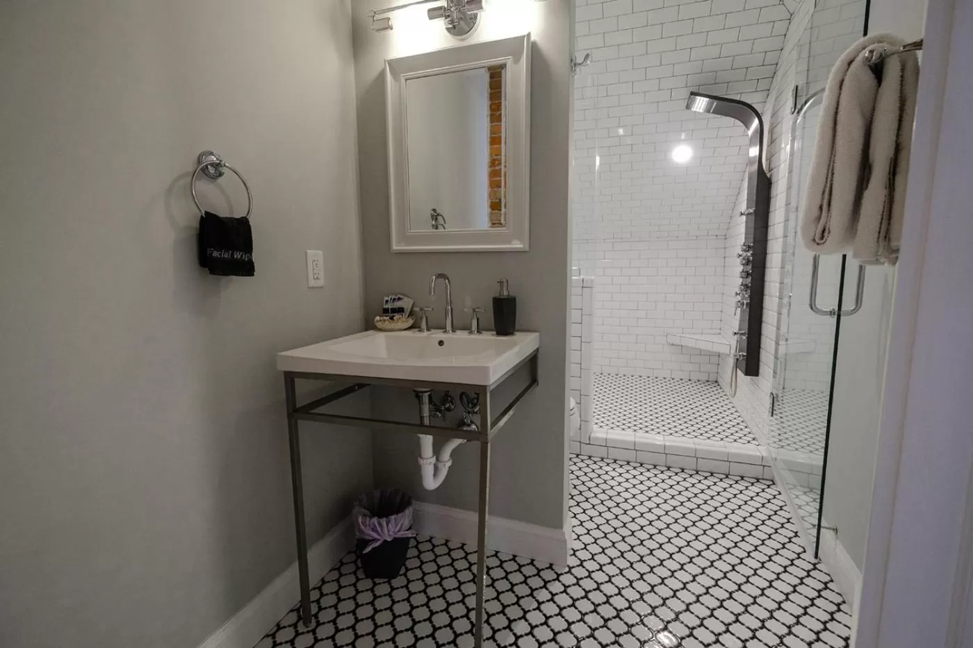 Double Oaks Bed & Breakfast