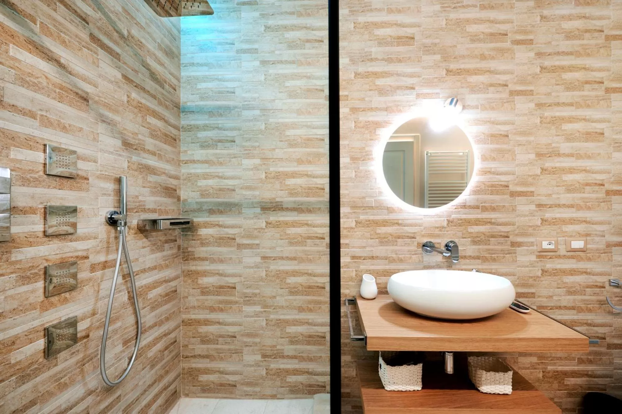 Shower in Palazzo Pio III - Residenza d'epoca