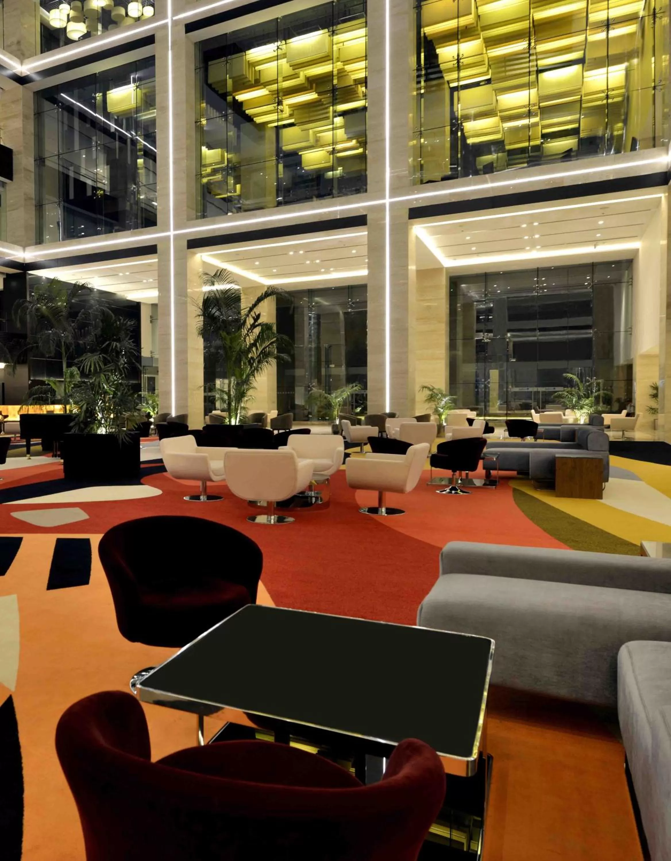 Lounge or bar in Radisson Blu Chattogram Bay View